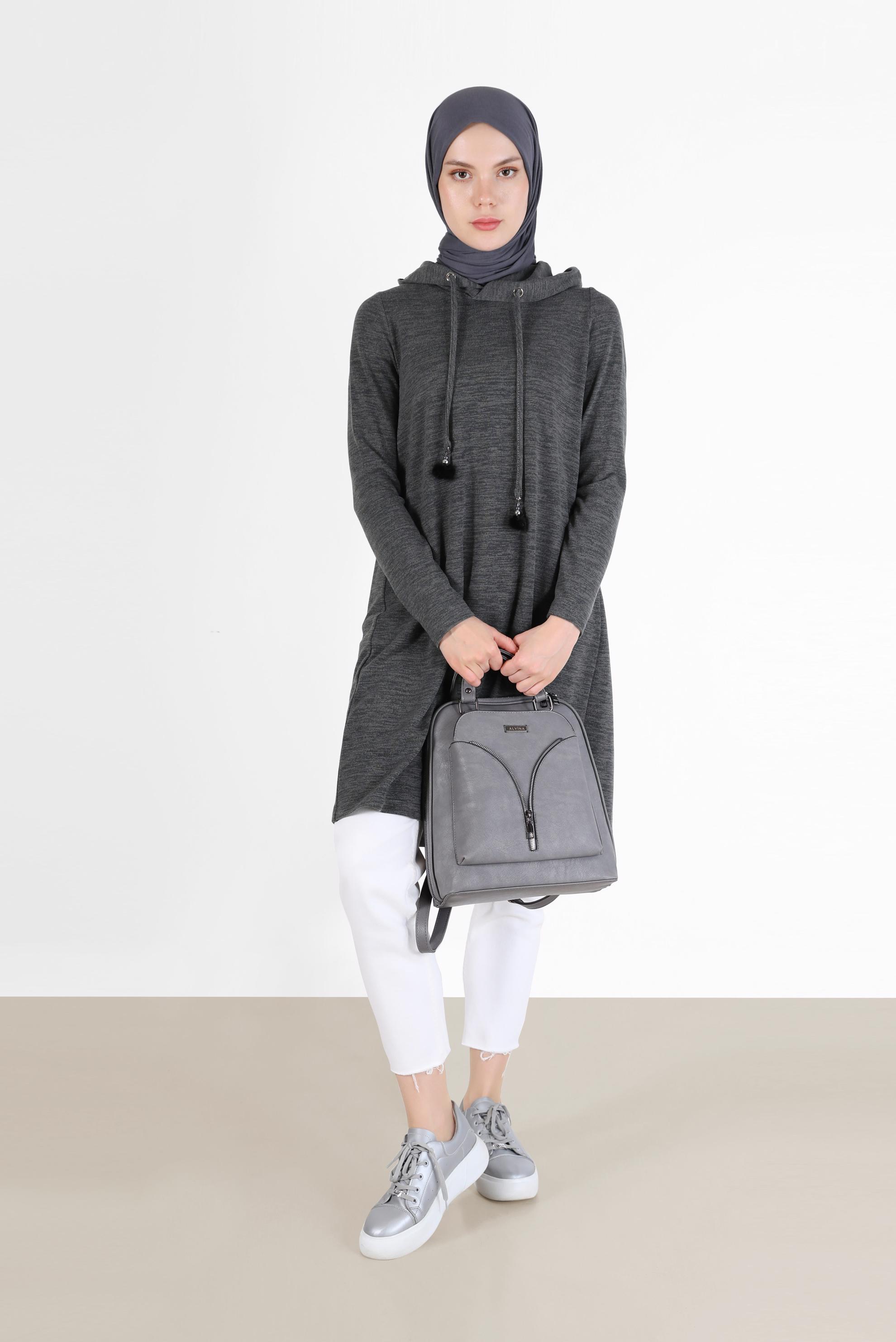 Tesettür giyim GRİ KAPÜŞONLU BAĞCIKLARI TÜYLÜ TRİKO TUNİK 41303