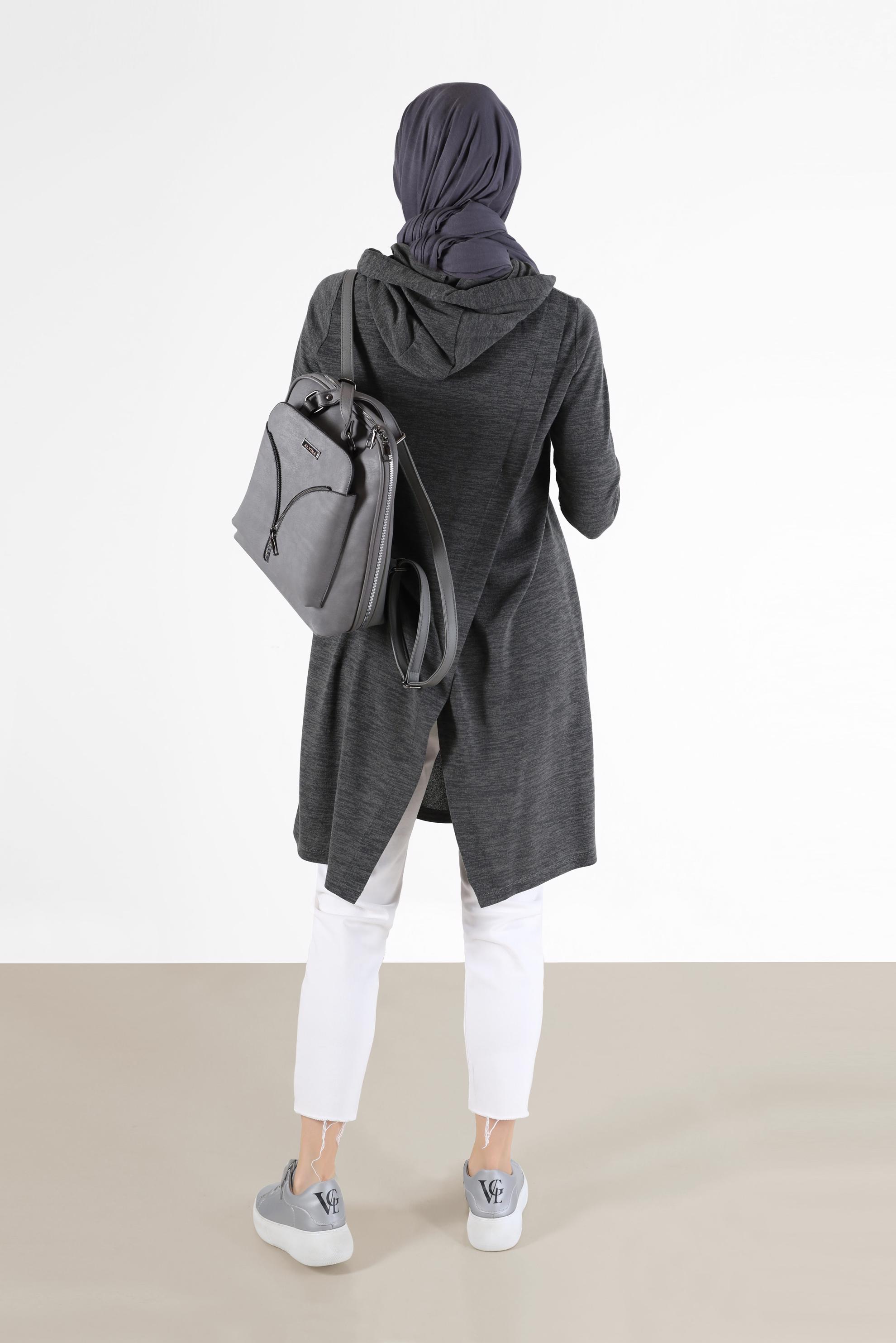 Tesettür giyim GRİ KAPÜŞONLU BAĞCIKLARI TÜYLÜ TRİKO TUNİK 41303