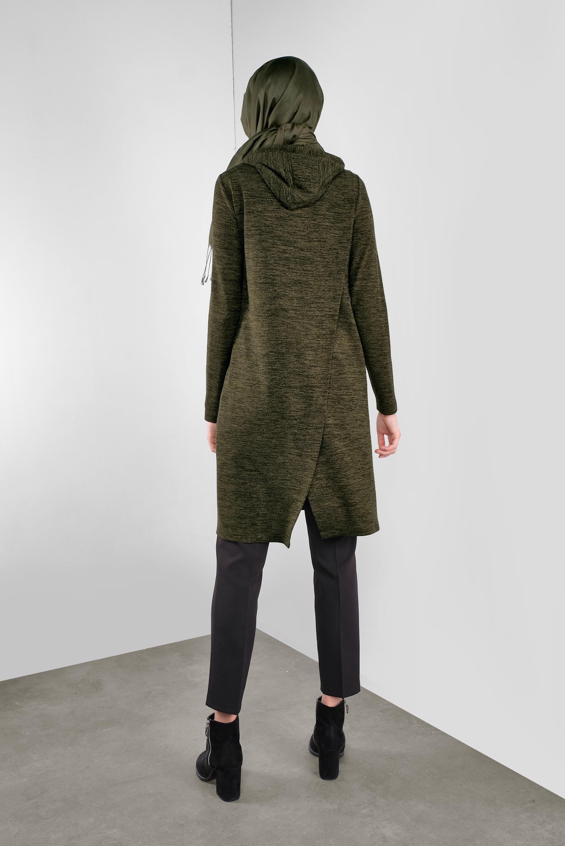 Tesettür giyim HAKİ KAPÜŞONLU BAĞCIKLARI TÜYLÜ TRİKO TUNİK 41303