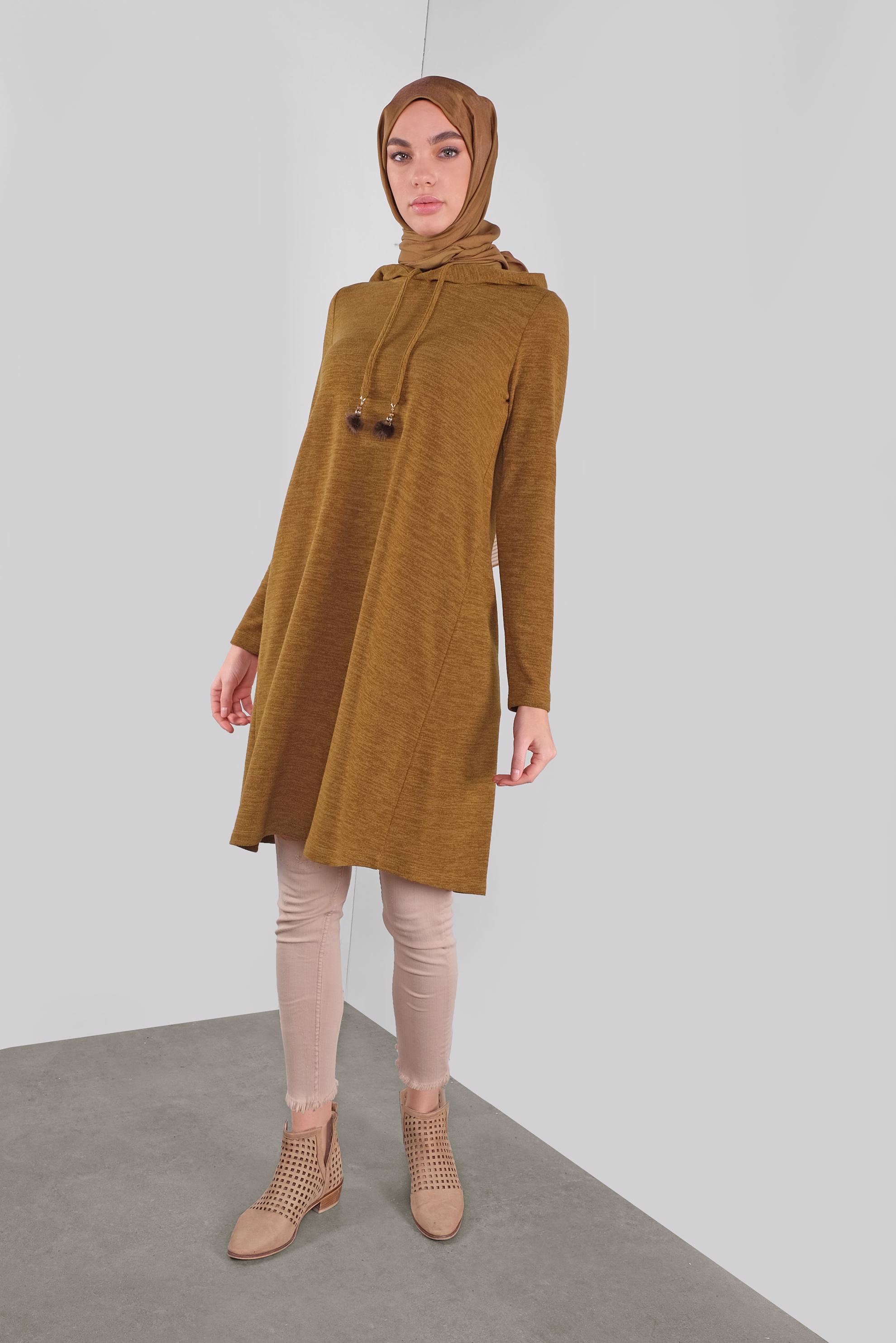 Tesettür giyim TABA KAPÜŞONLU BAĞCIKLARI TÜYLÜ TRİKO TUNİK 41303