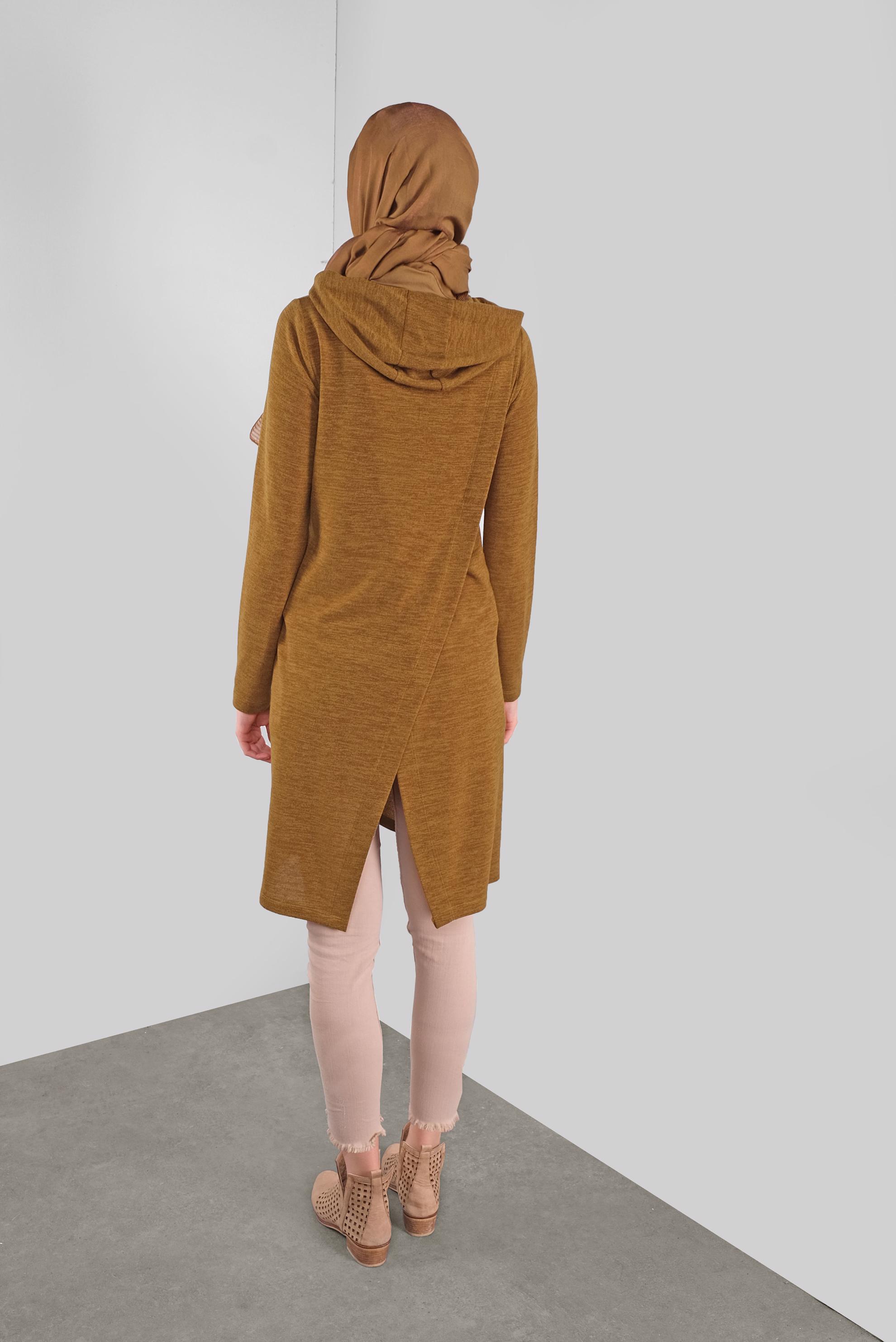 Tesettür giyim TABA KAPÜŞONLU BAĞCIKLARI TÜYLÜ TRİKO TUNİK 41303