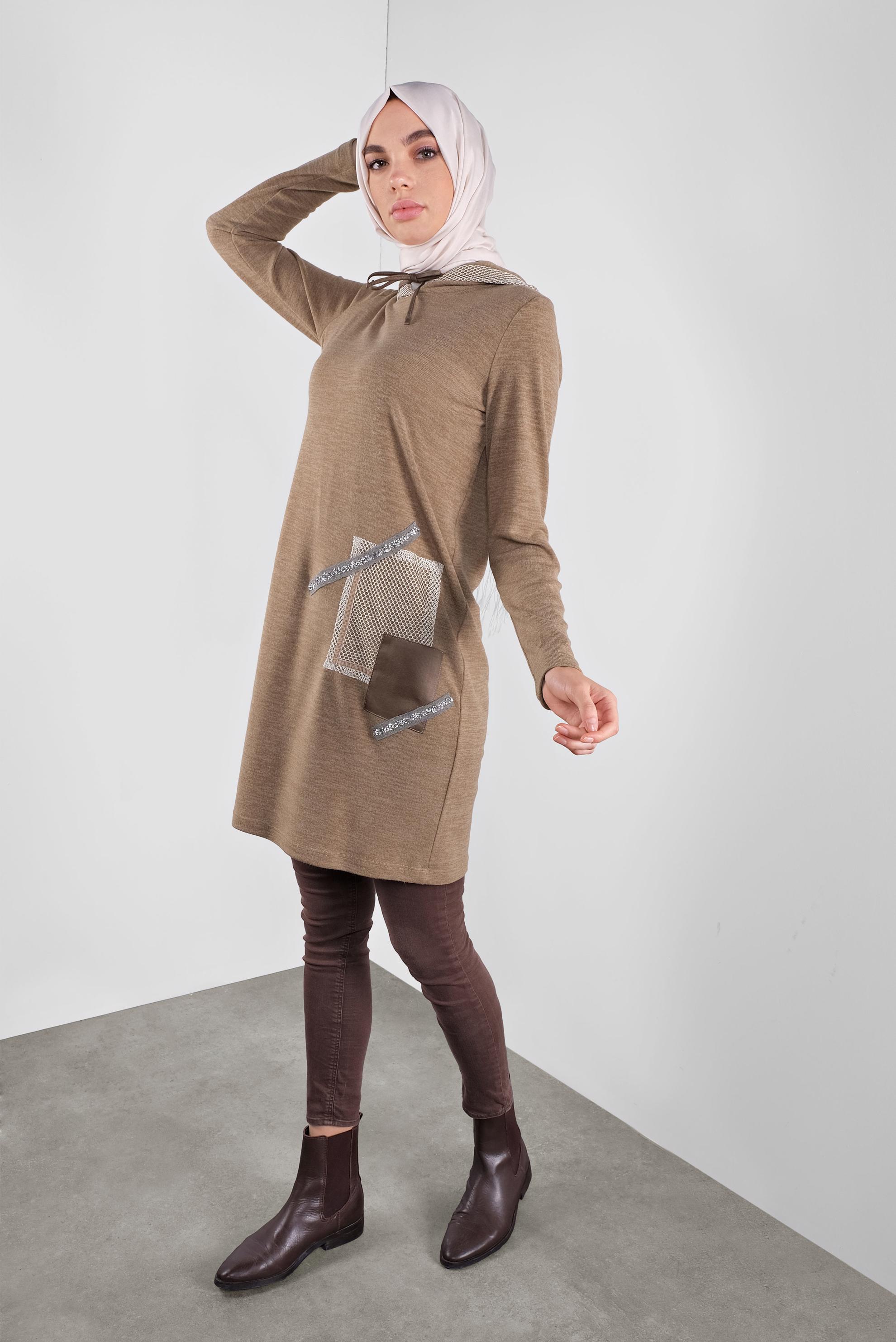 Tesettür giyim KAHVE KAPÜŞONLU FİLE DETAYLI TUNİK 41307