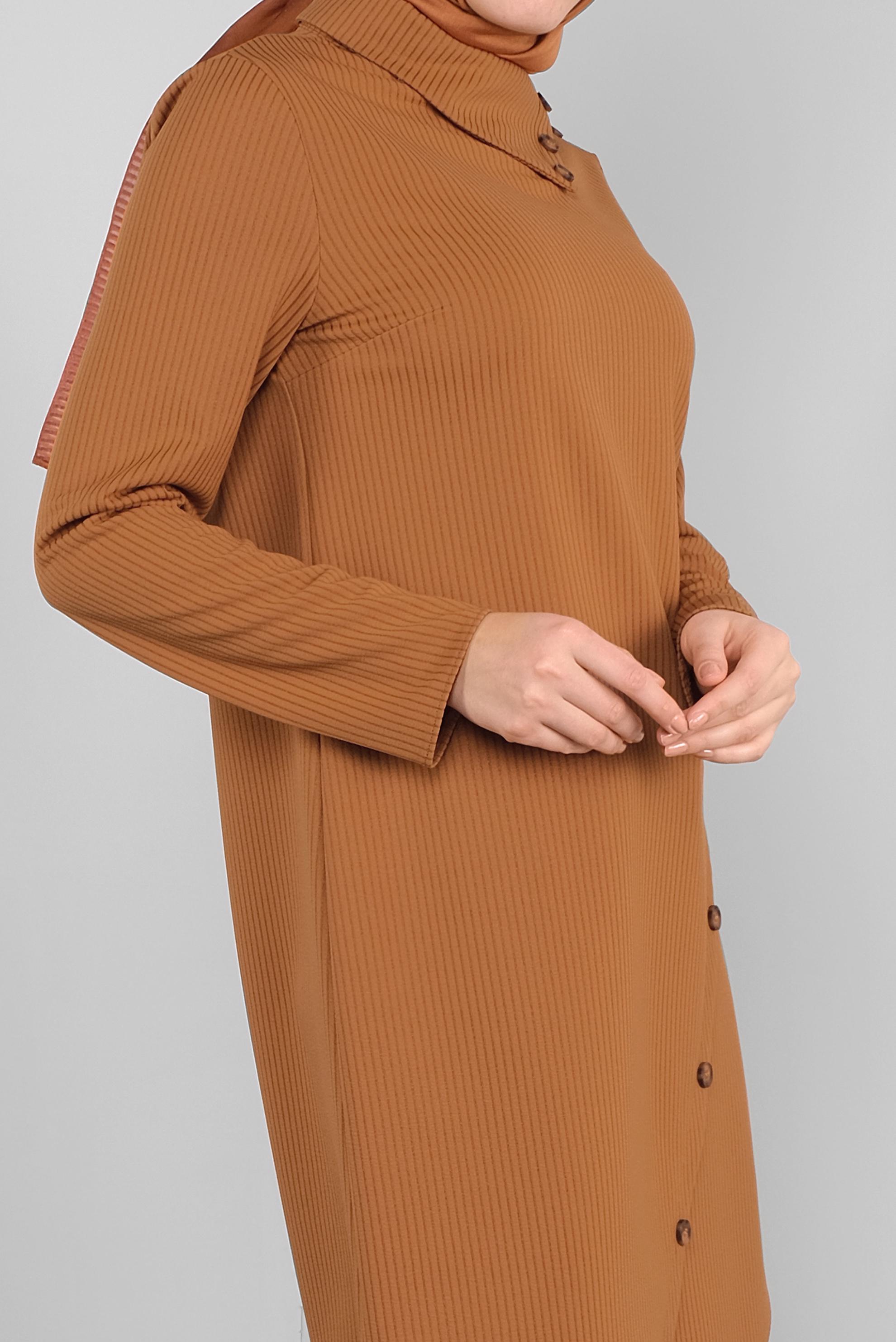 Tesettür giyim KAHVE DÜĞME DETAYLI ASİMETRİK KESİM TUNİK 41312