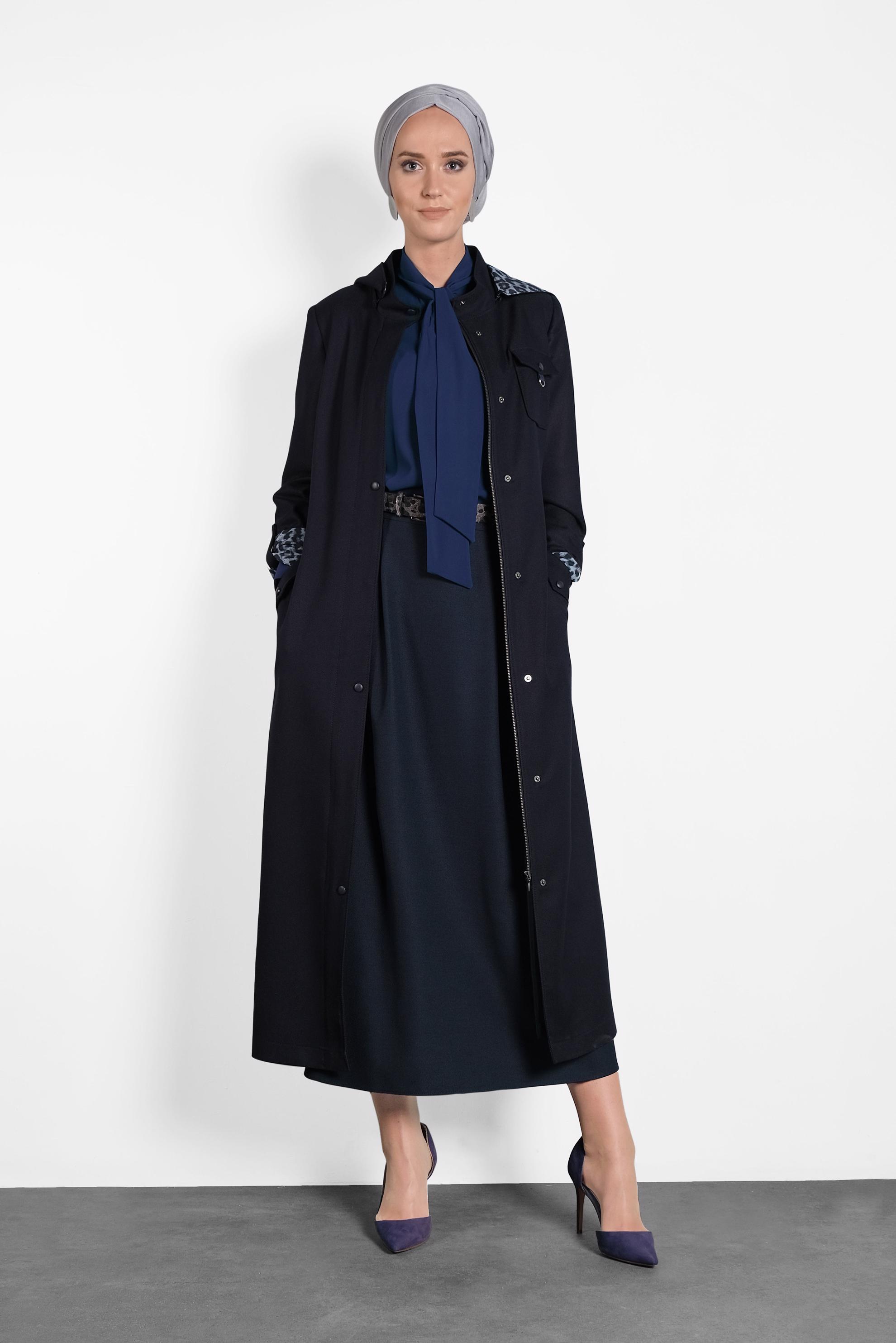 Tesettür giyim LACİVERT BELİ KUŞAKLI LEOPAR DESENLİ TRENÇKOT 10129 