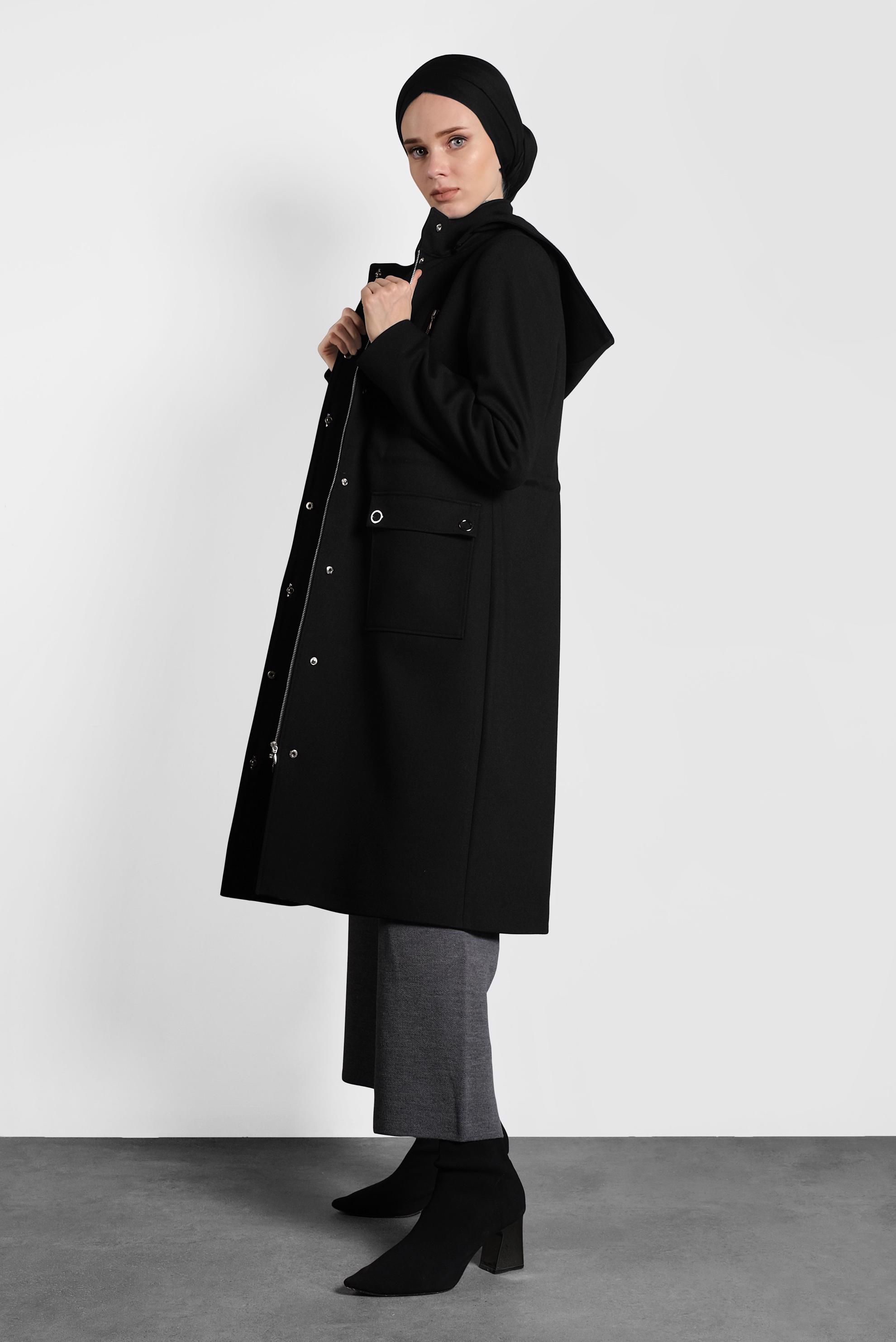 Tesettür giyim SİYAH KAPÜŞONLU TRENÇKOT 10134 