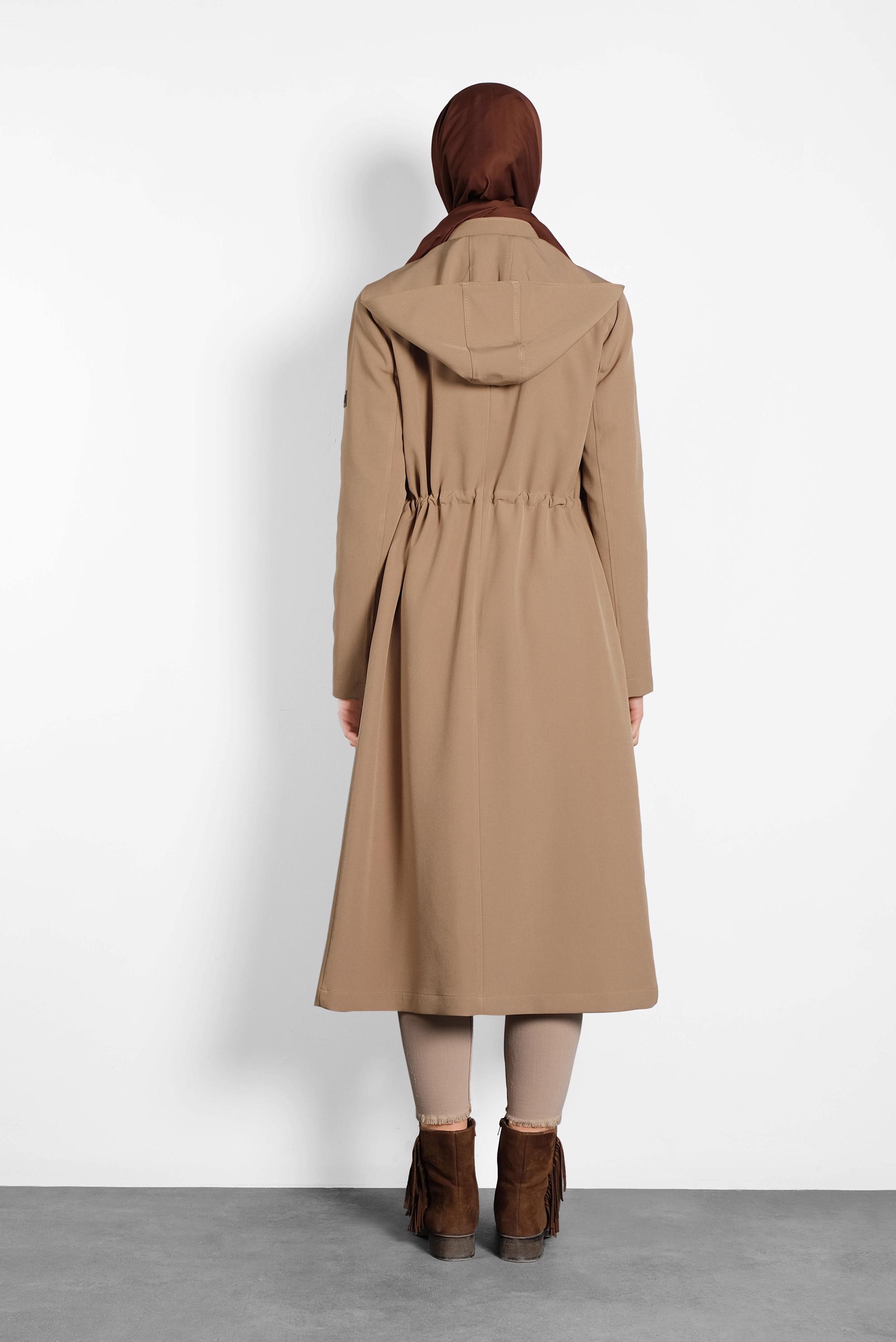 Tesettür giyim BEJ CEPLİ DÜĞMELİ TRENÇKOT 10135 