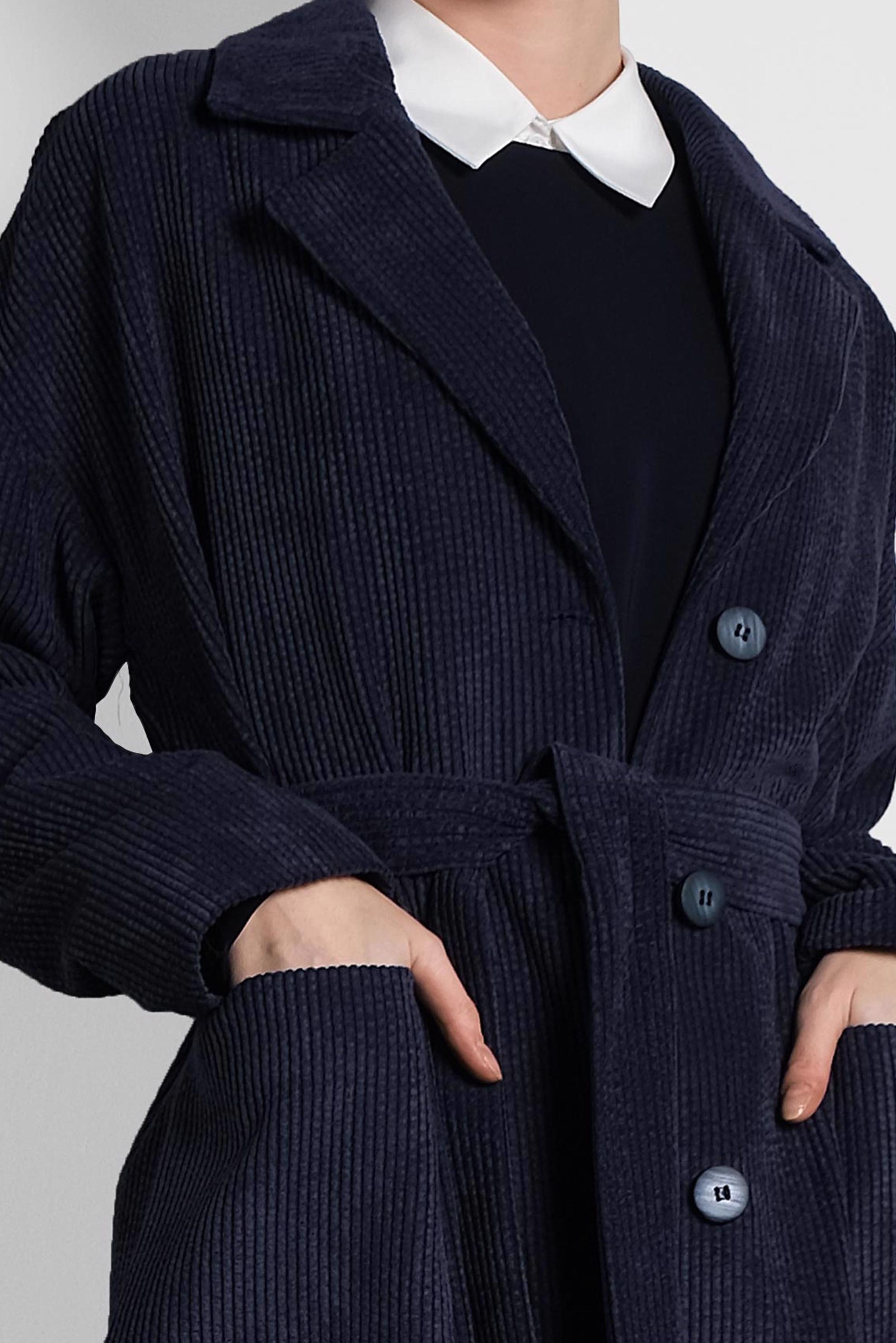 Tesettür giyim LACİVERT DÜĞMELİ KUŞAKLI KADİFE TRENÇKOT 10139