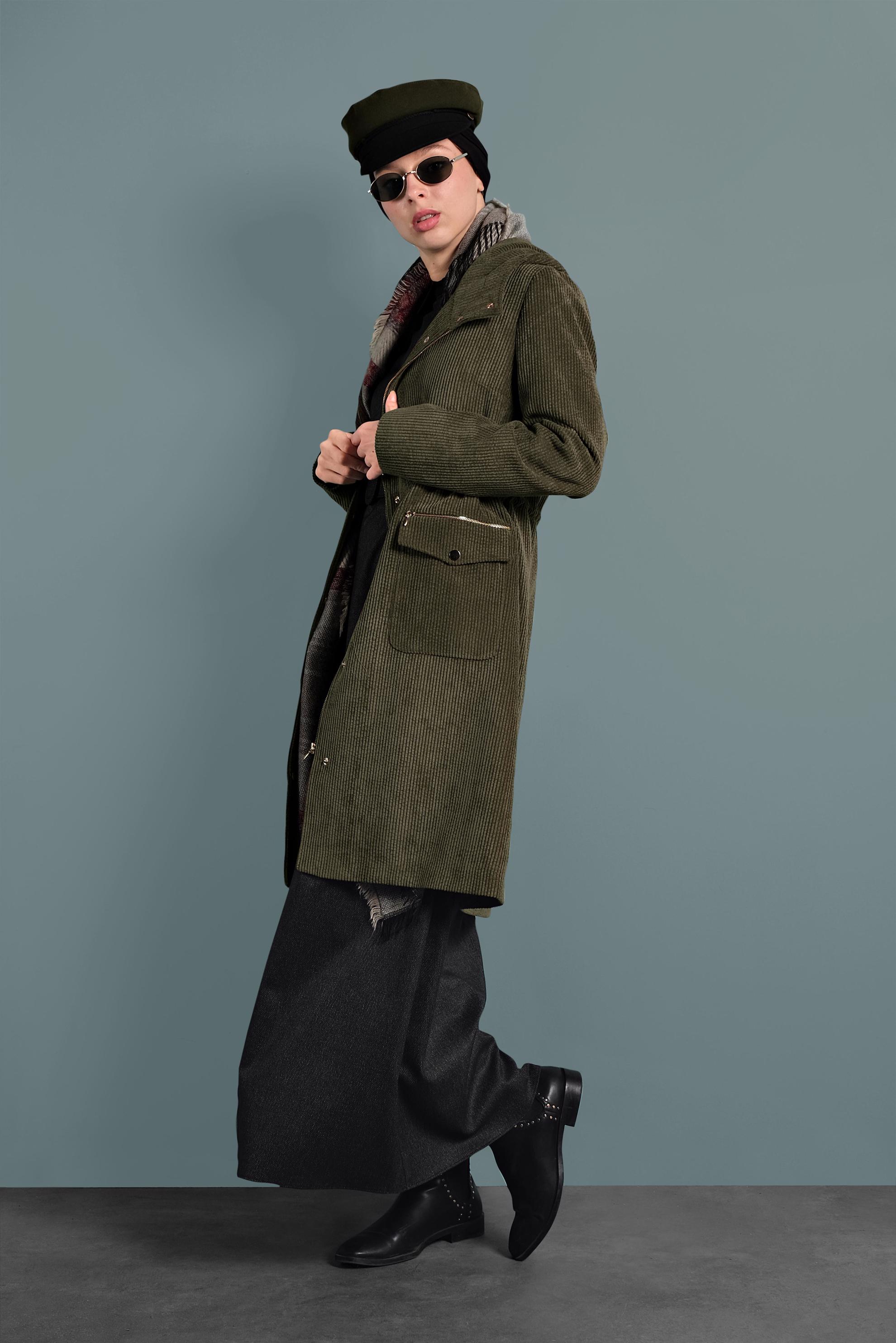 Tesettür giyim HAKİ FİTİLLİ KADİFE CEPLİ TRENÇKOT 10141