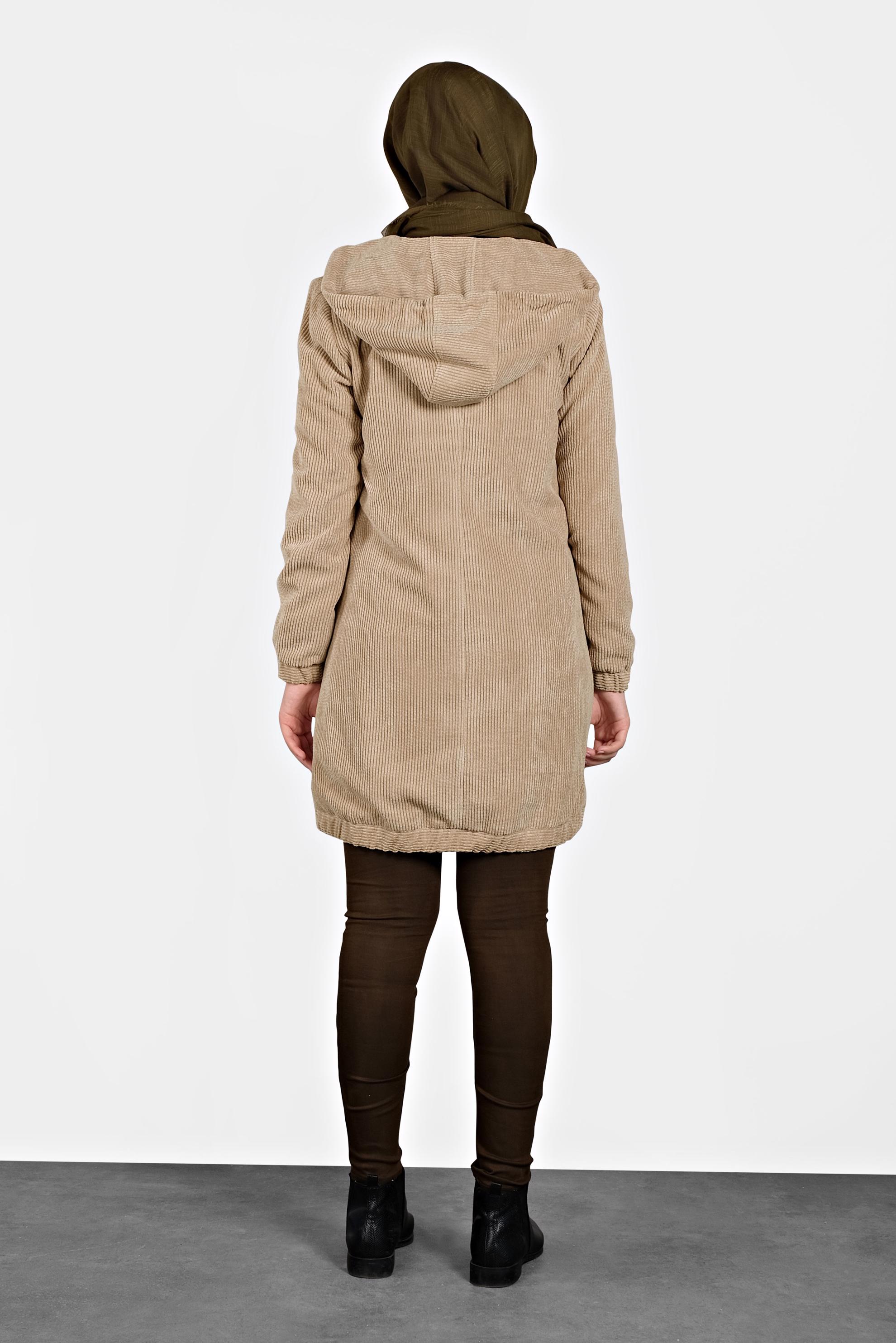 Tesettür giyim BEJ FİTİLLİ KADİFE KAPÜŞONLU TRENÇKOT 10142