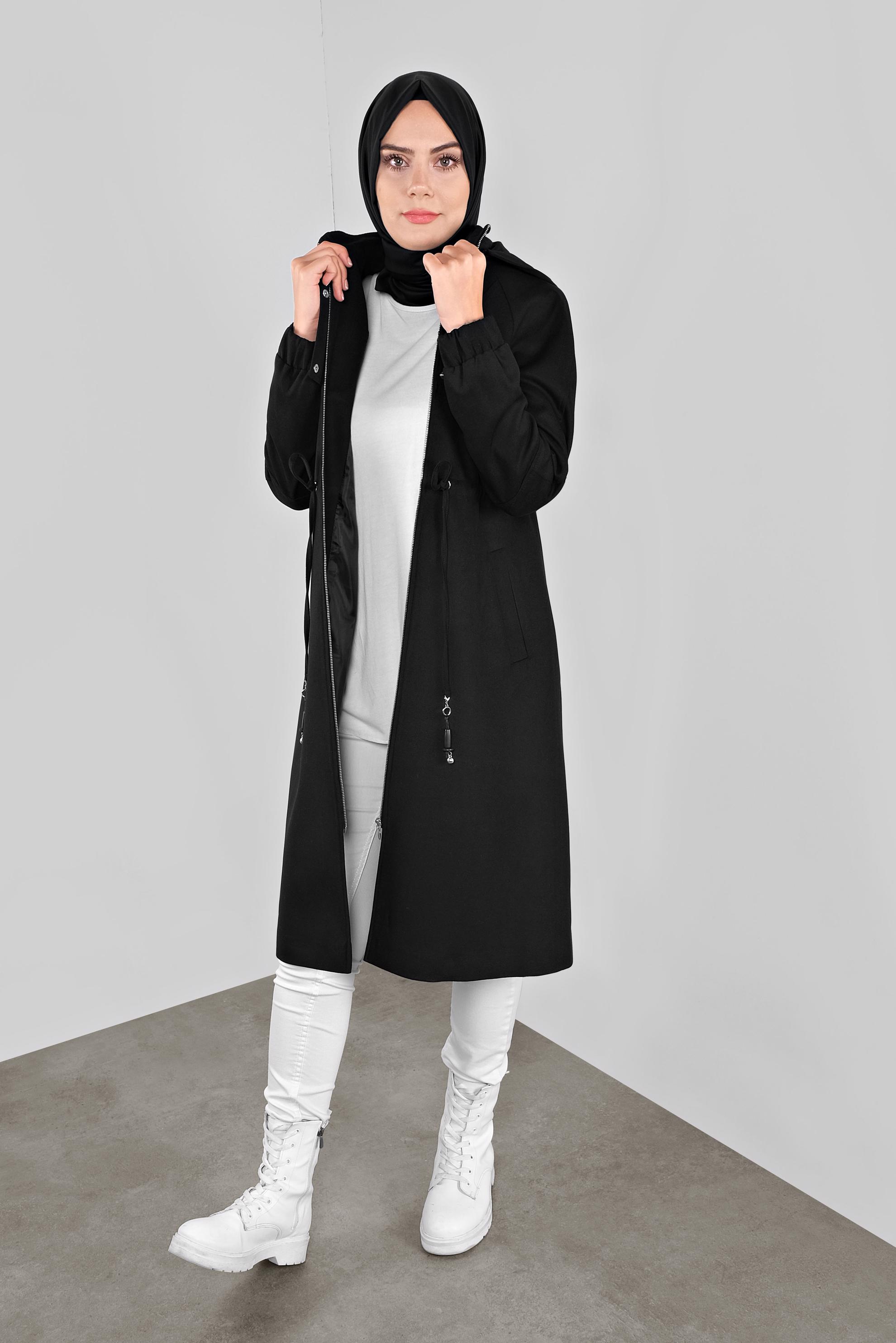 Tesettür giyim SİYAH BELİ BÜZGÜLÜ KAPÜŞONLU TRENÇKOT 10289 