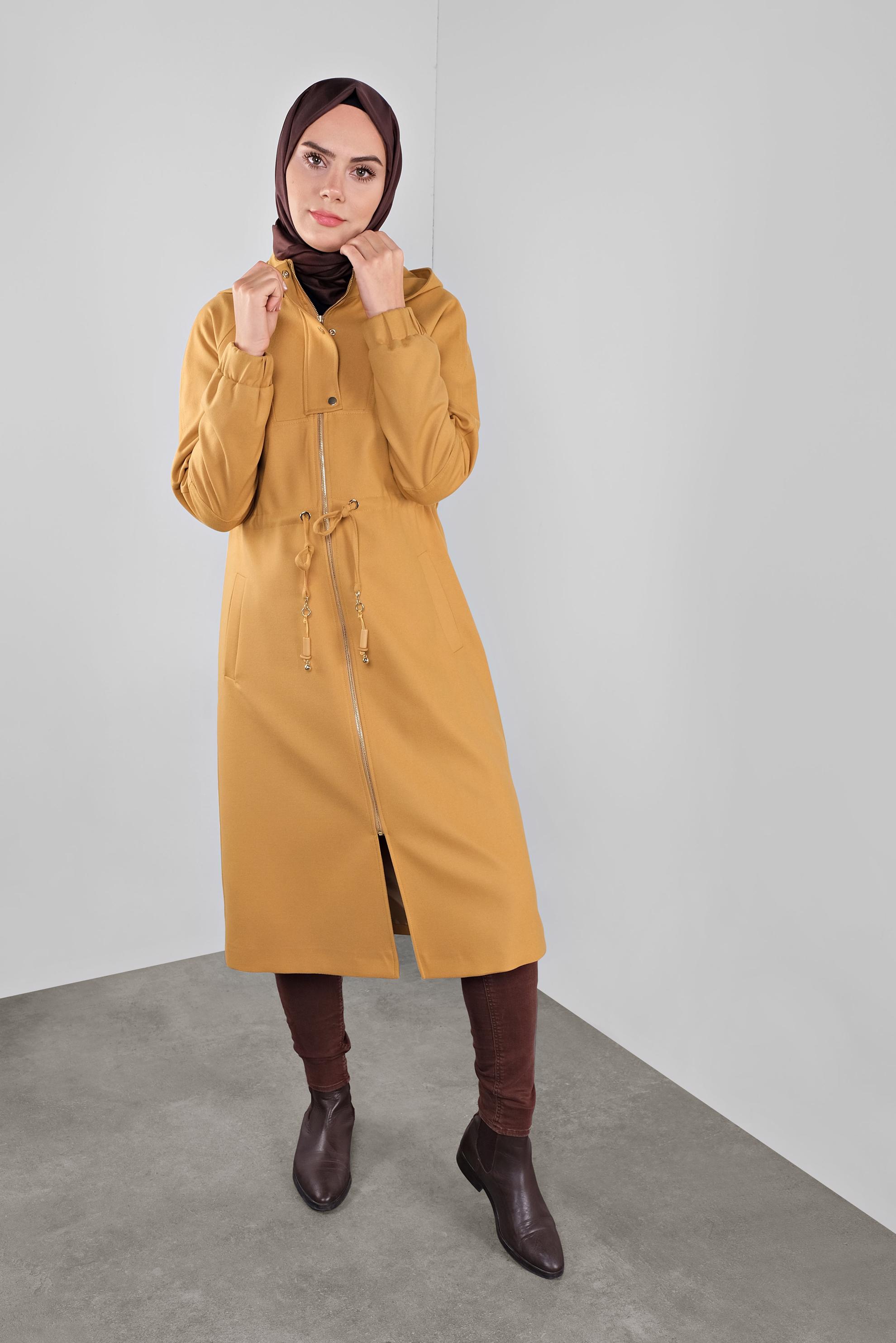 Tesettür giyim TURUNCU BELİ BÜZGÜLÜ KAPÜŞONLU TRENÇKOT 10289 
