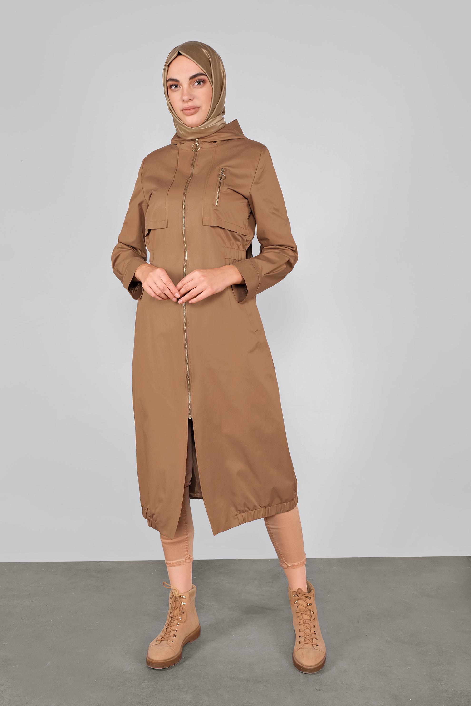 Tesettür giyim TABA KAPÜŞONLU FERMUARLI TRENÇKOT 10292 