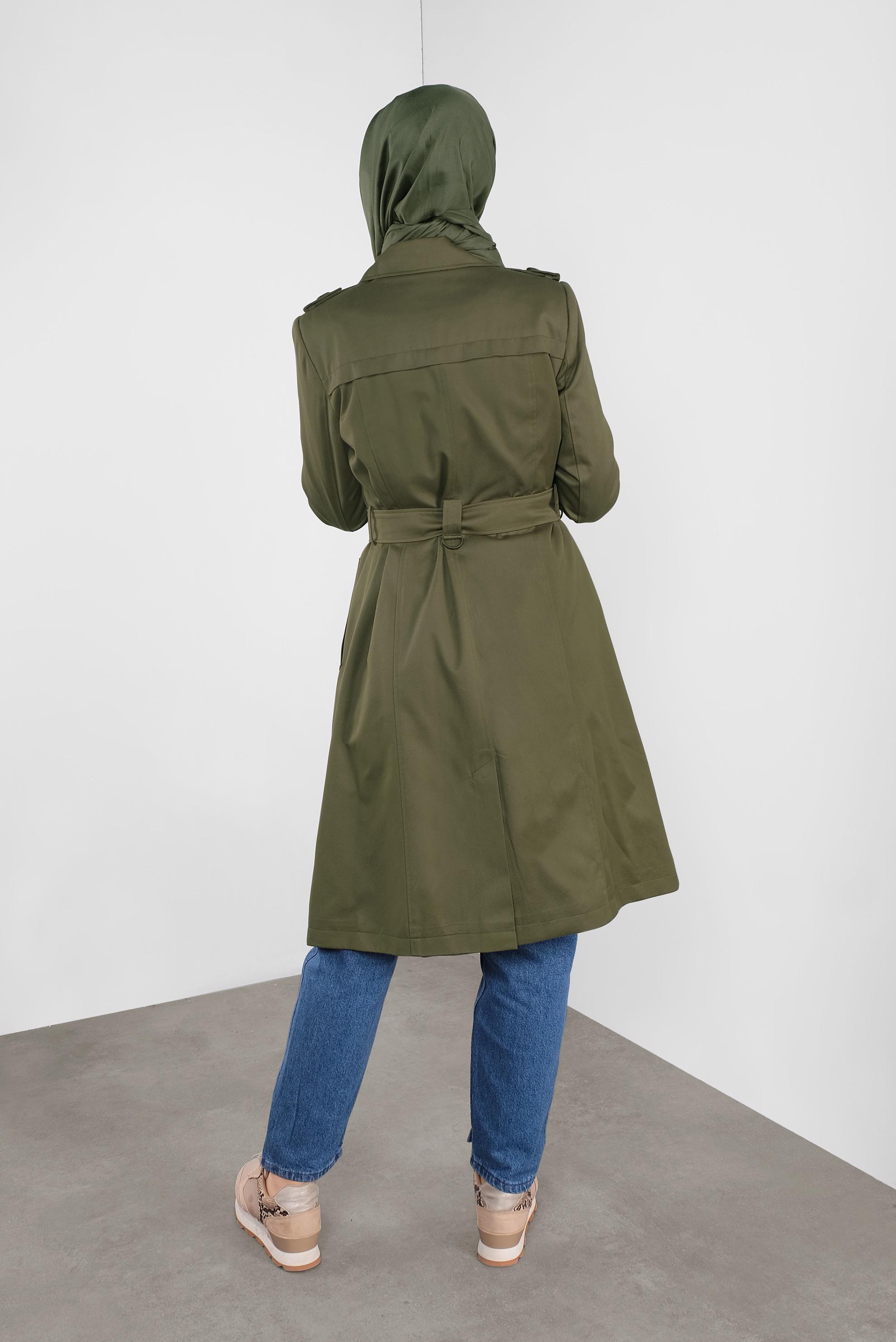 Tesettür giyim HAKİ DÜĞMELİ KRUVAZE YAKA TRENÇKOT 10306 