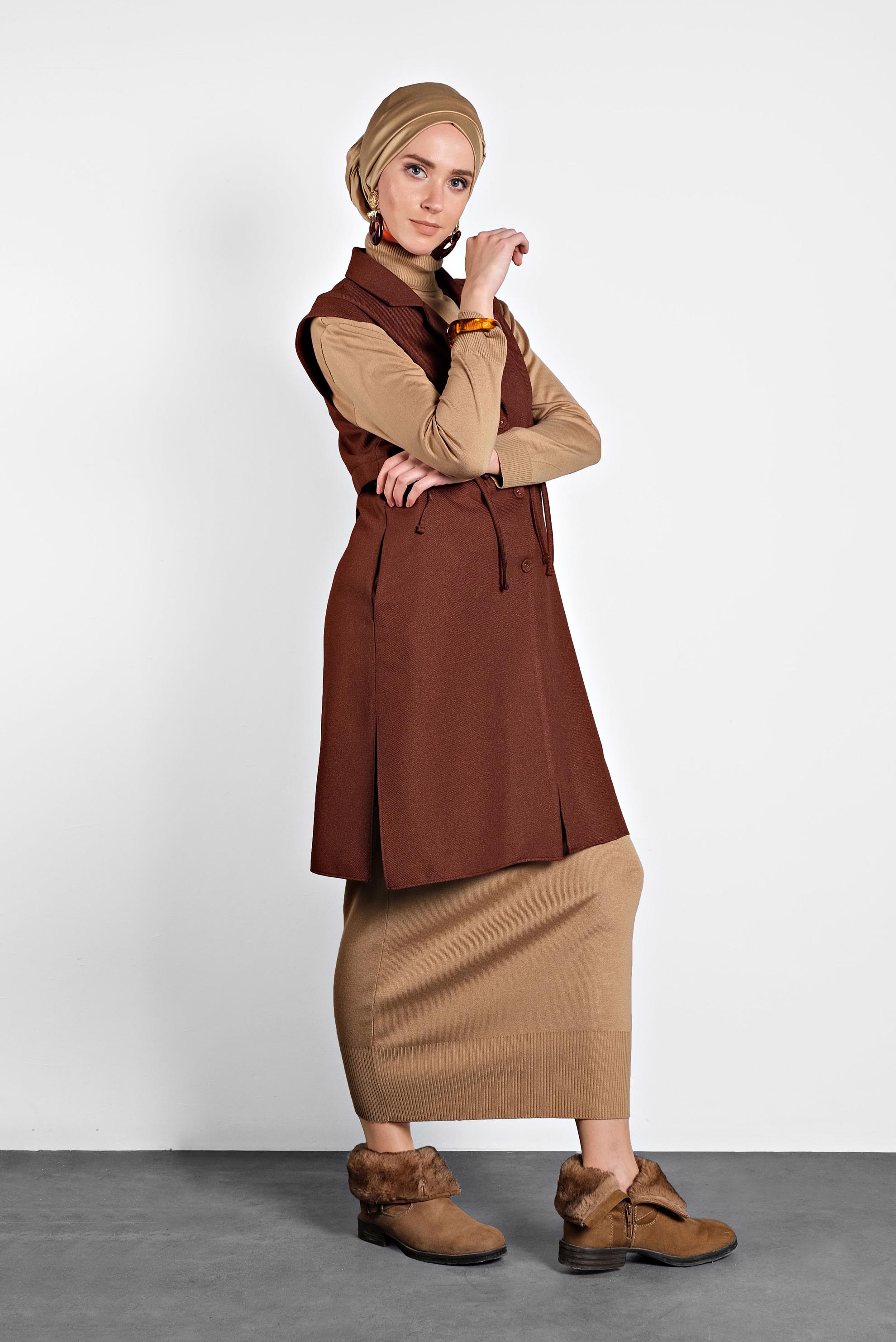 Tesettür giyim KAHVE BAĞCIKLI DÜĞMELİ YELEK 40121