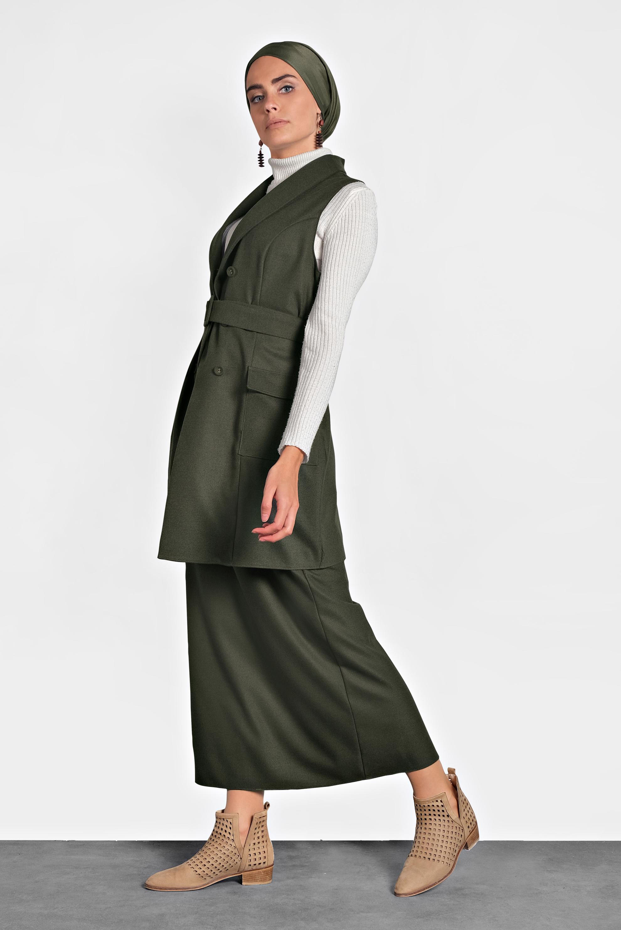 Tesettür giyim HAKİ DÜĞMELİ KEMERLİ YELEK 40122 