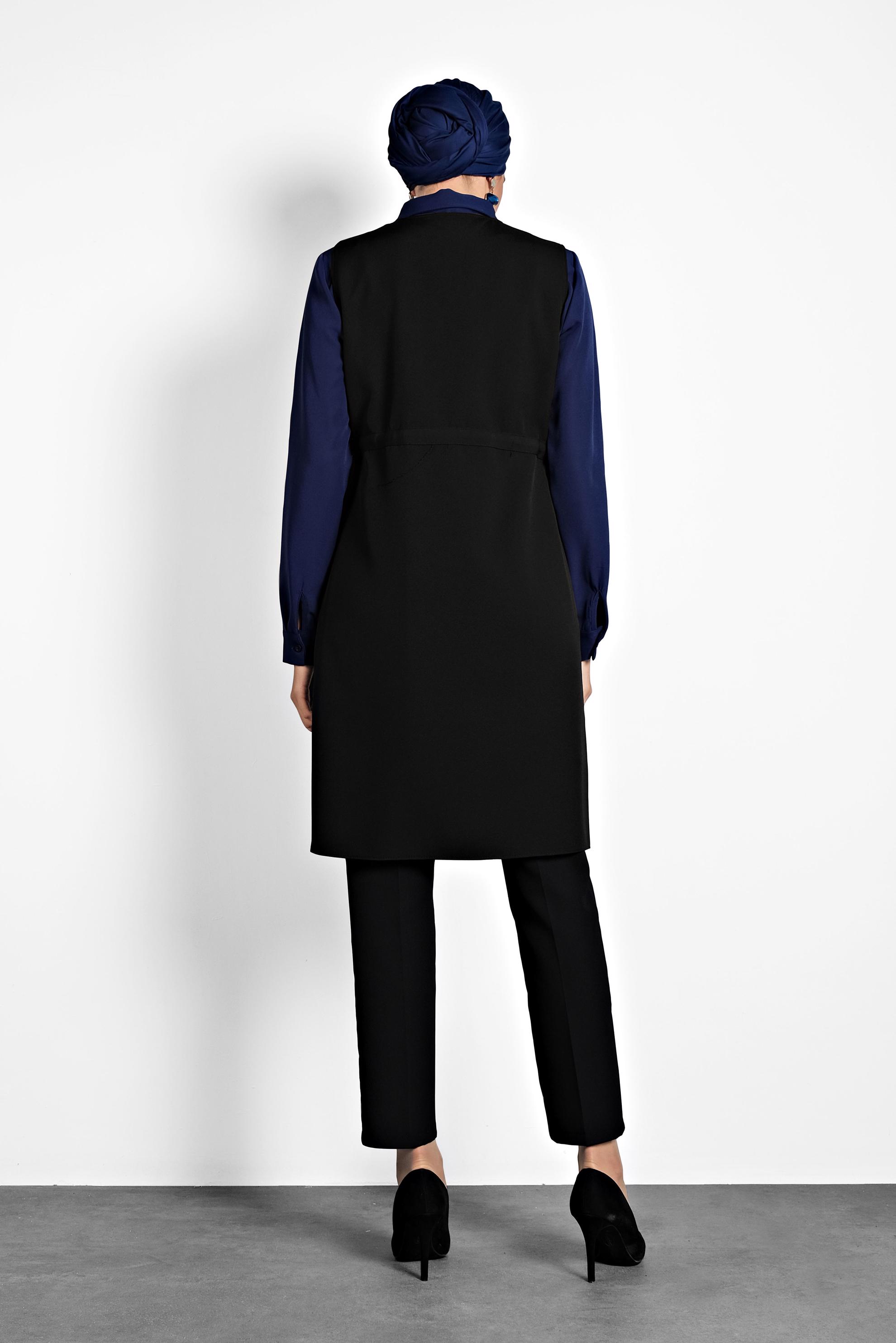 Tesettür giyim SİYAH BİSİKLET YAKA BELİ LASTİKLİ FERMUARLI YELEK 40247