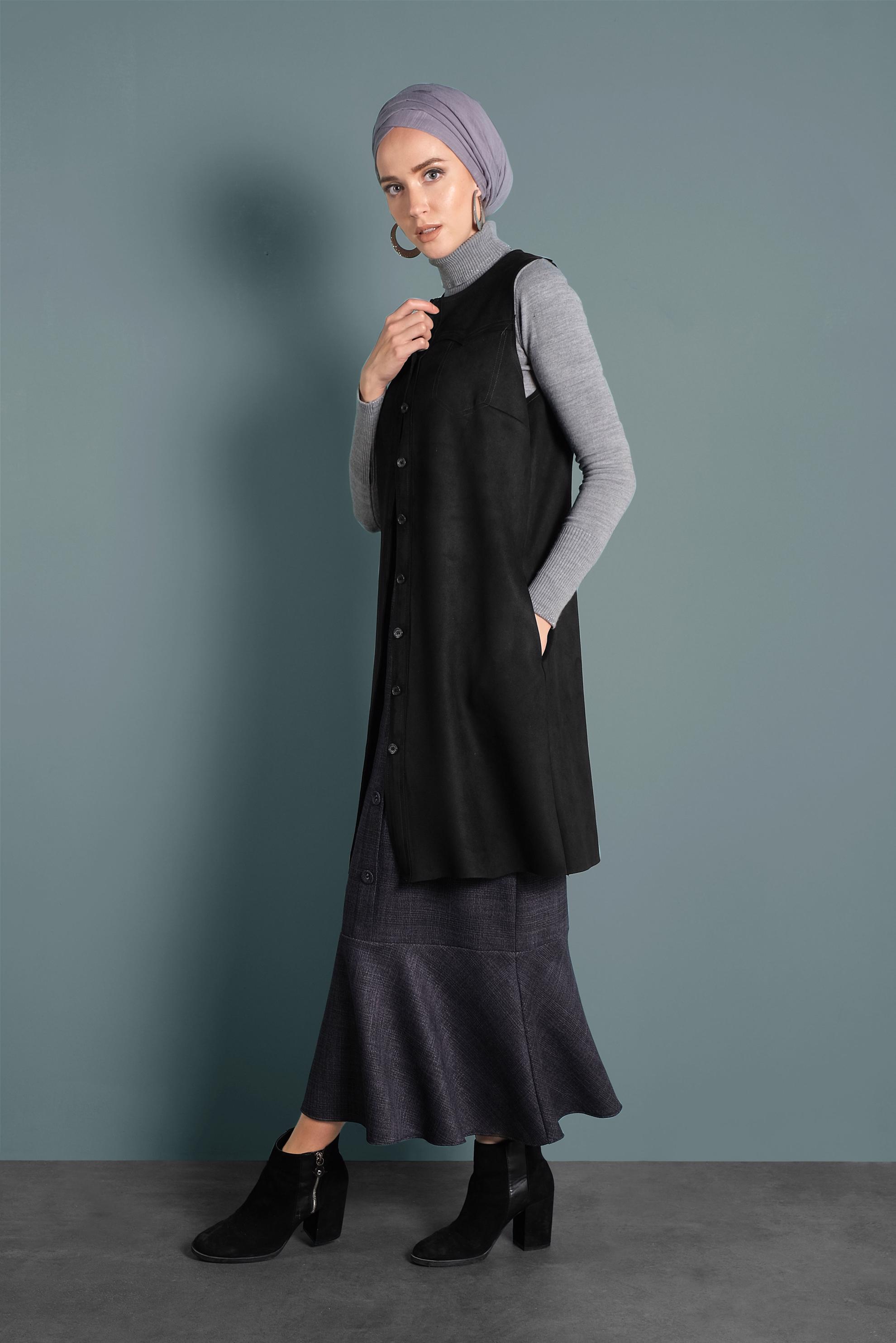 Tesettür giyim SİYAH DÜĞMELİ SÜET YELEK 40261