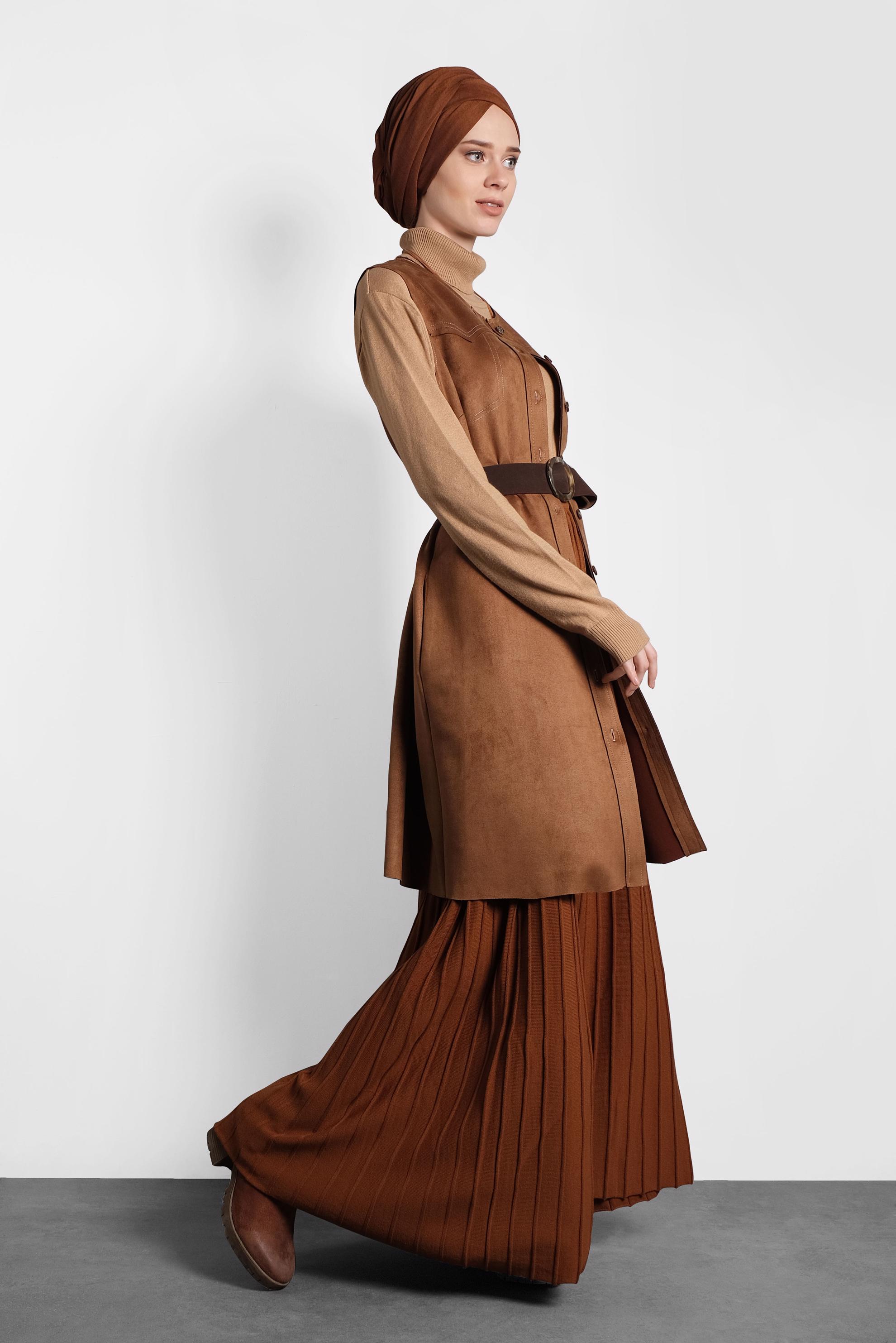 Tesettür giyim KAHVE DÜĞMELİ SÜET YELEK 40261