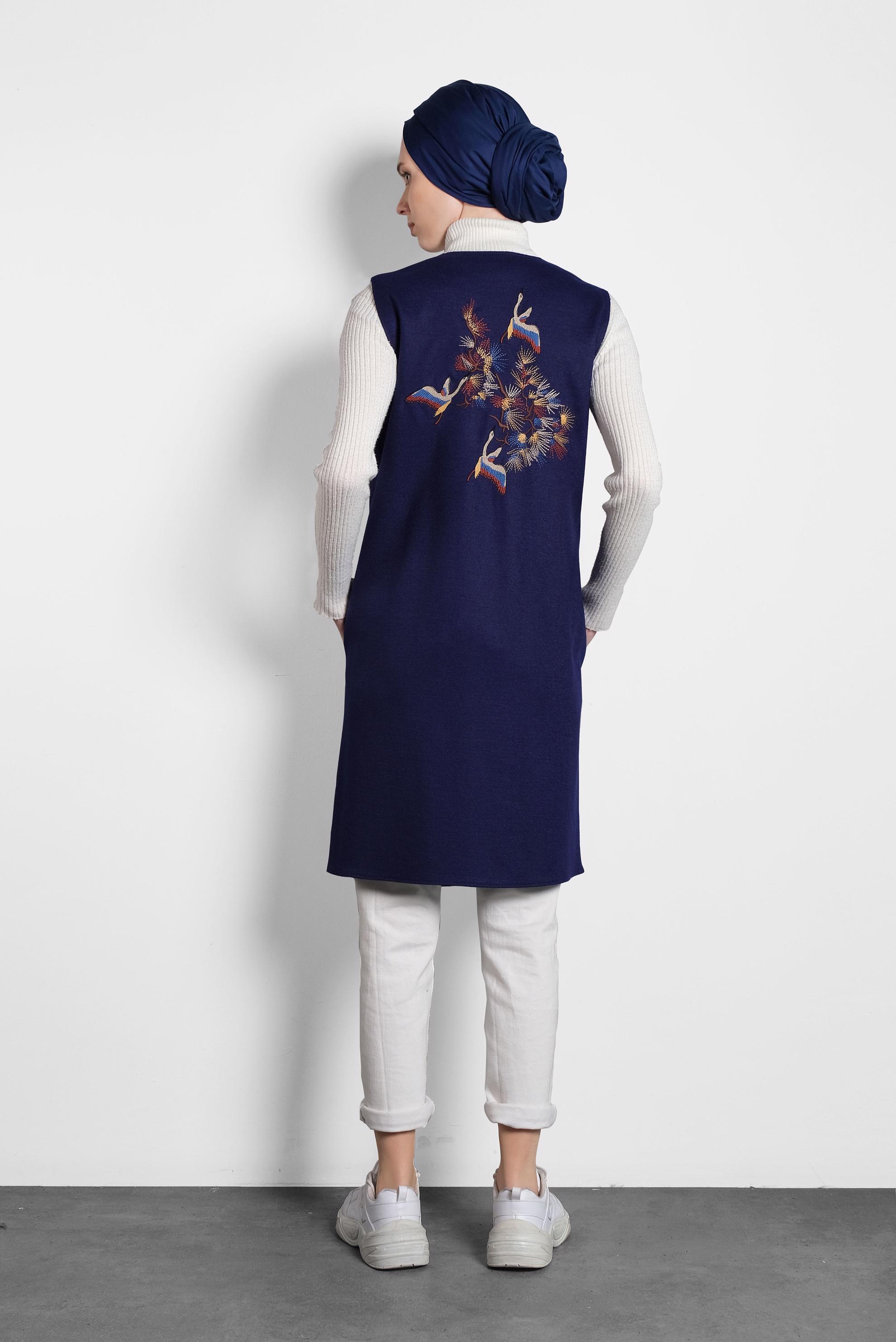 Tesettür giyim LACİVERT NAKIŞ DETAYLI YELEK 40293