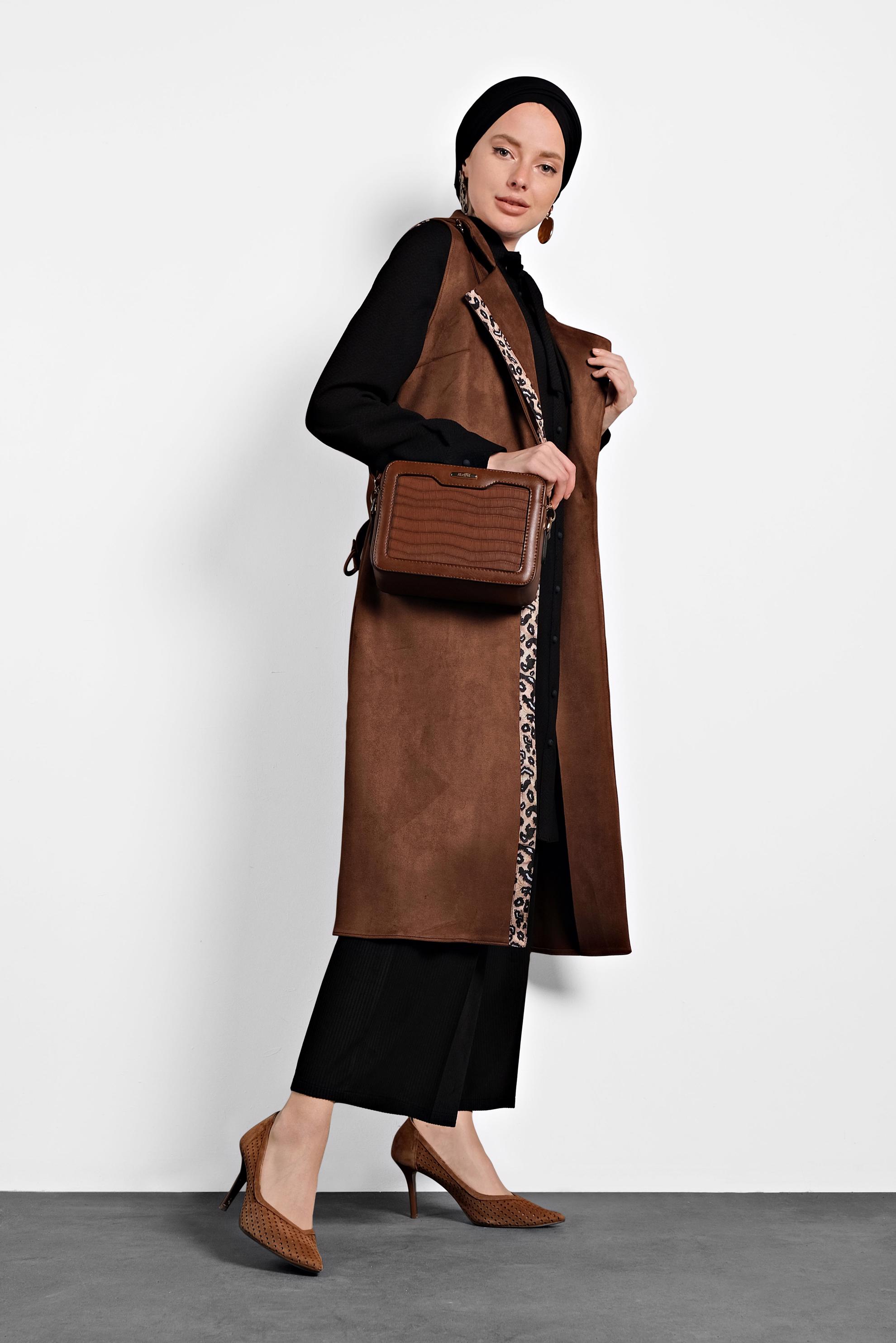 Tesettür giyim KAHVE KUŞAKLI SÜET YELEK 40306