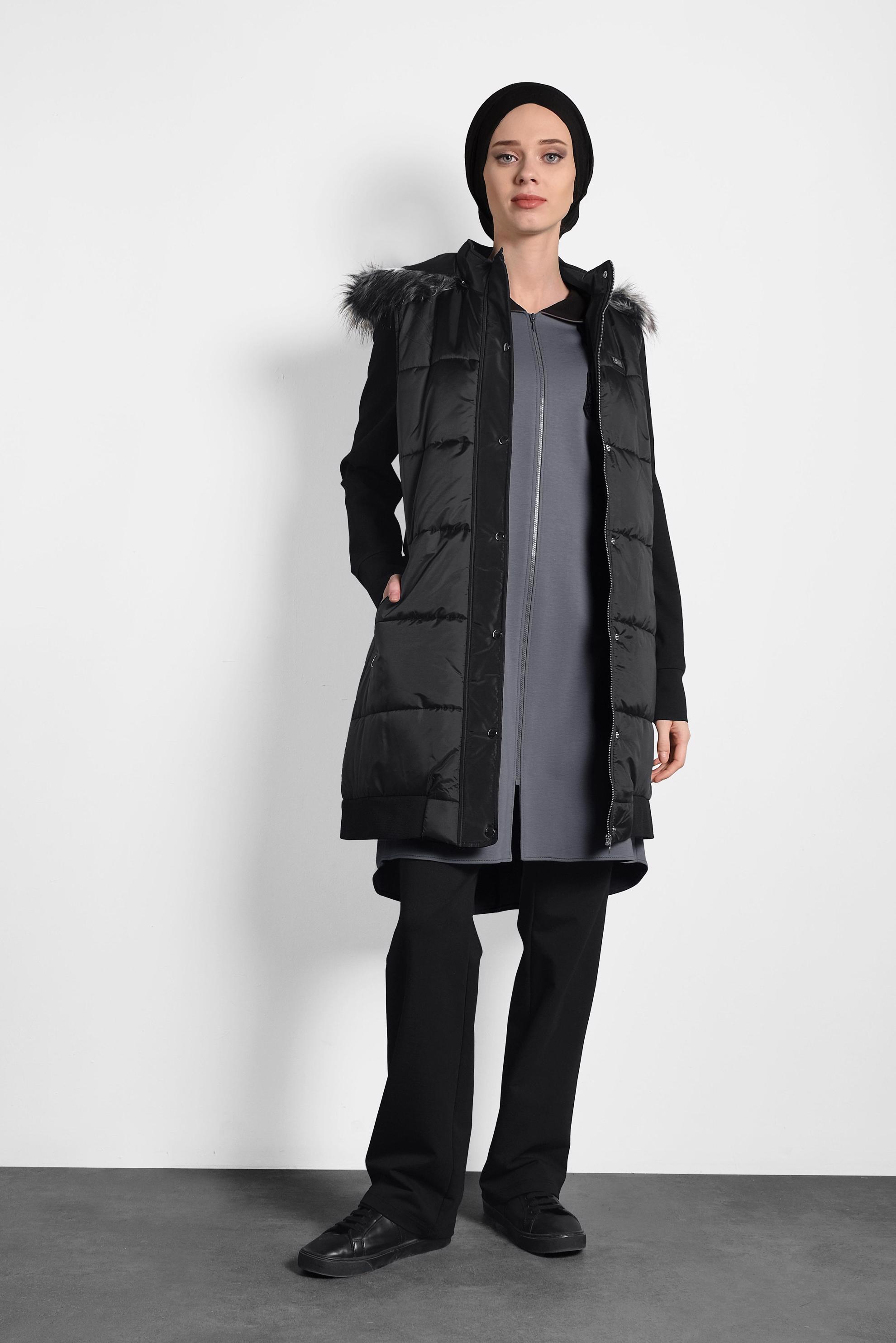 Vêtements hijab NOIR GILET REMBOURRÉ AVEC CAPUCHE 90052 