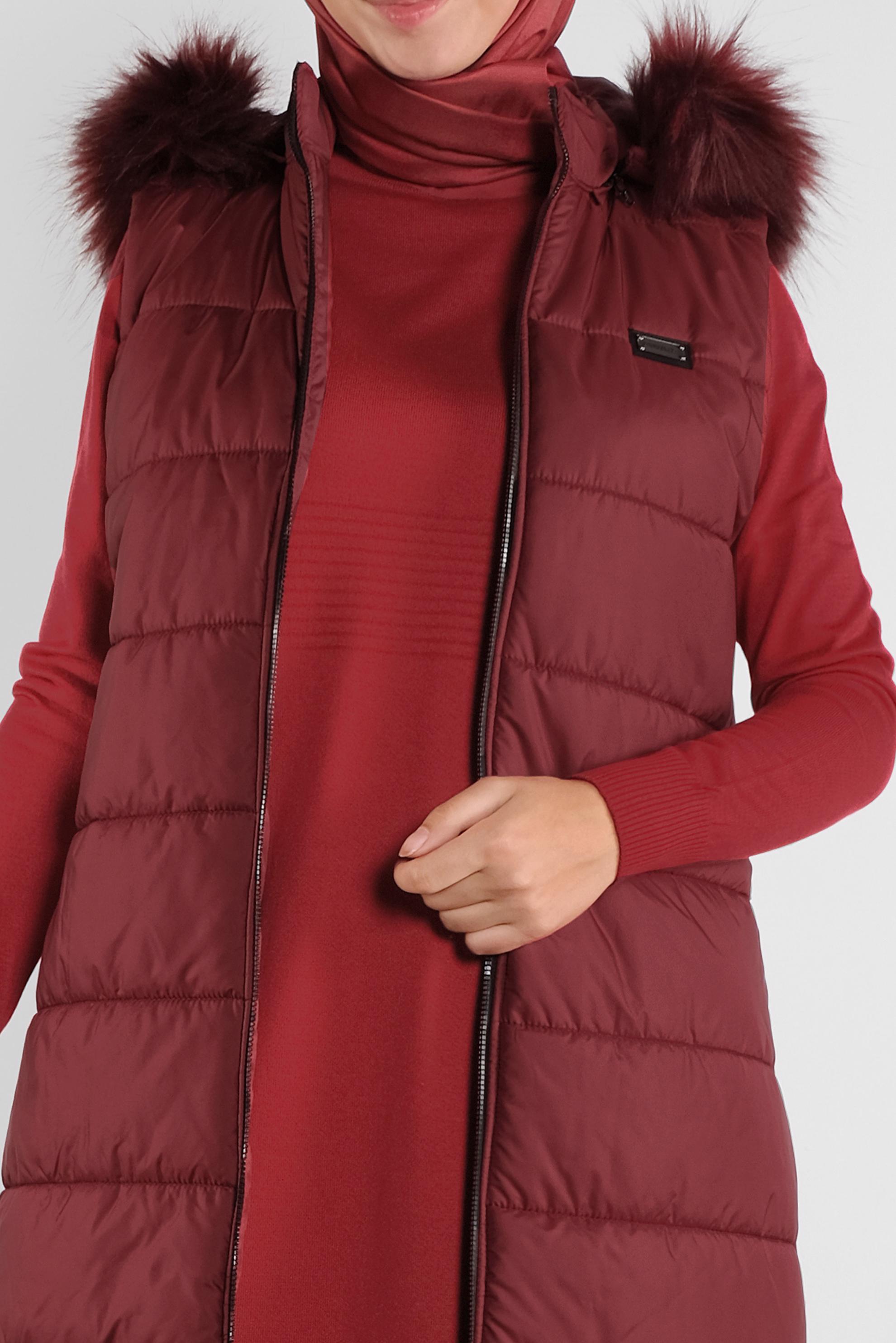 Vêtements hijab ROUGE BORDEAUX DOUDOUNE À CAPUCHE EN EFFET FOURRURE 90120