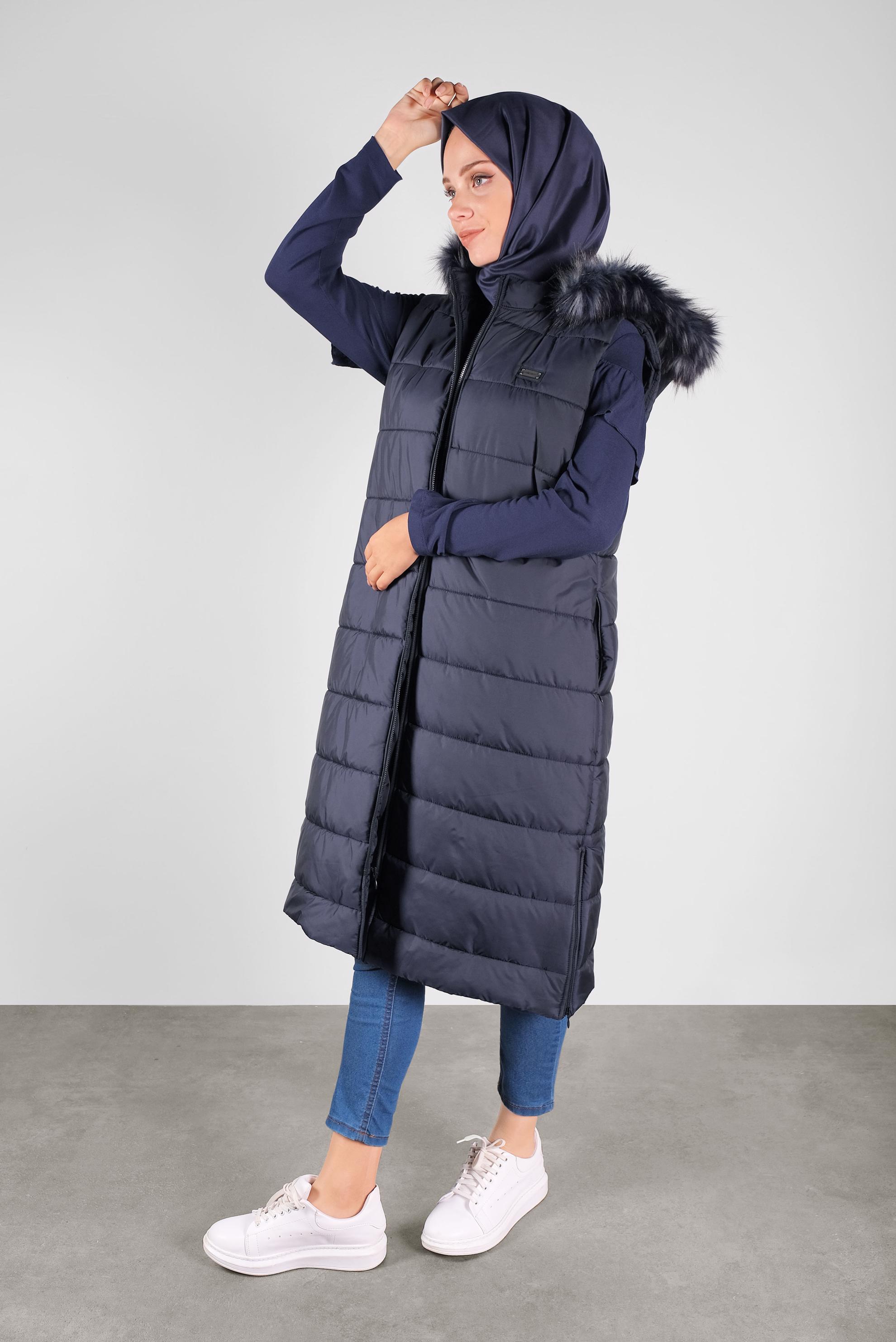 Vêtements hijab BLEU MARINE DOUDOUNE À CAPUCHE EN EFFET FOURRURE 90120