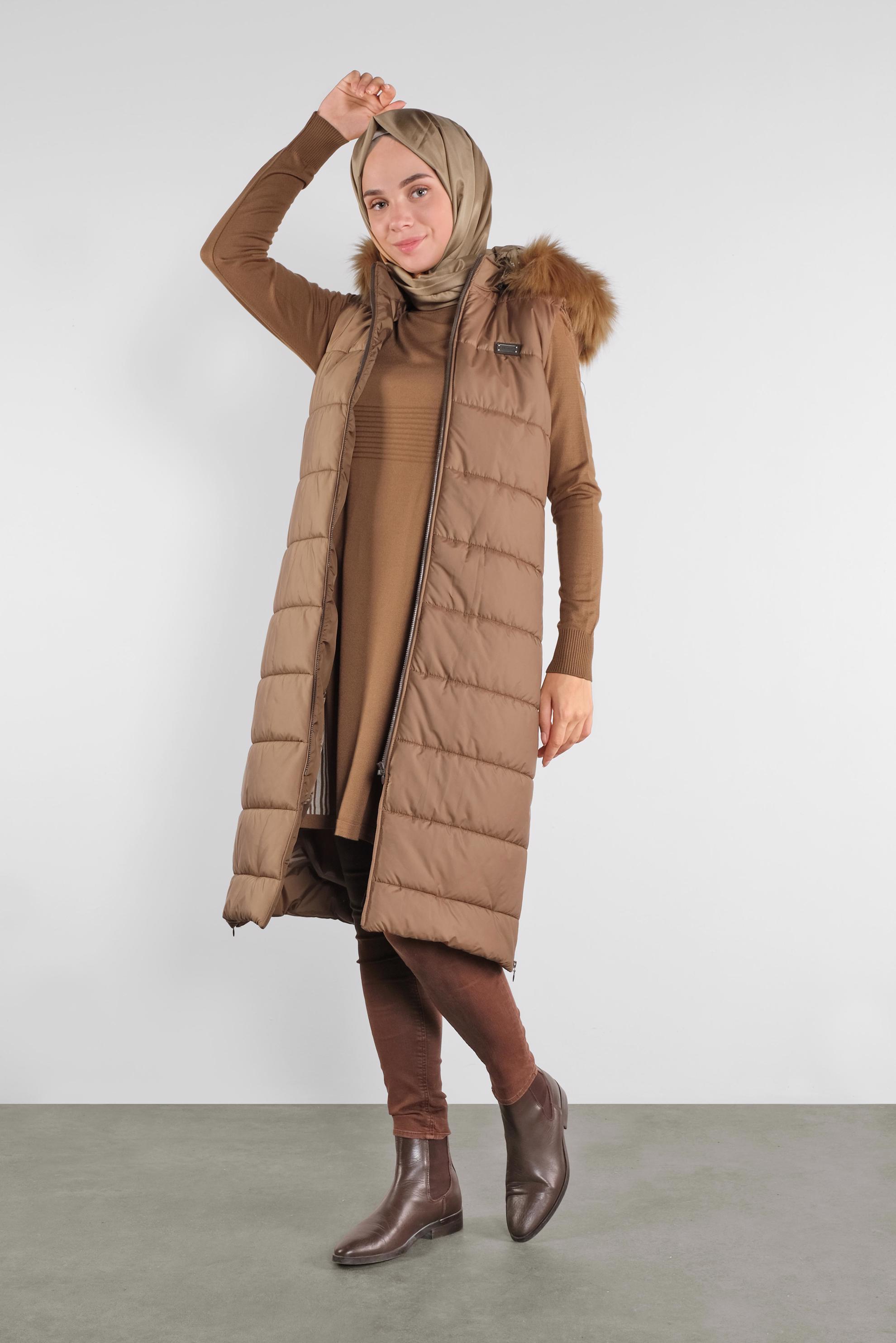 Tesettür giyim TABA KAPÜŞONU KÜRKLÜ ŞİŞME YELEK 90120