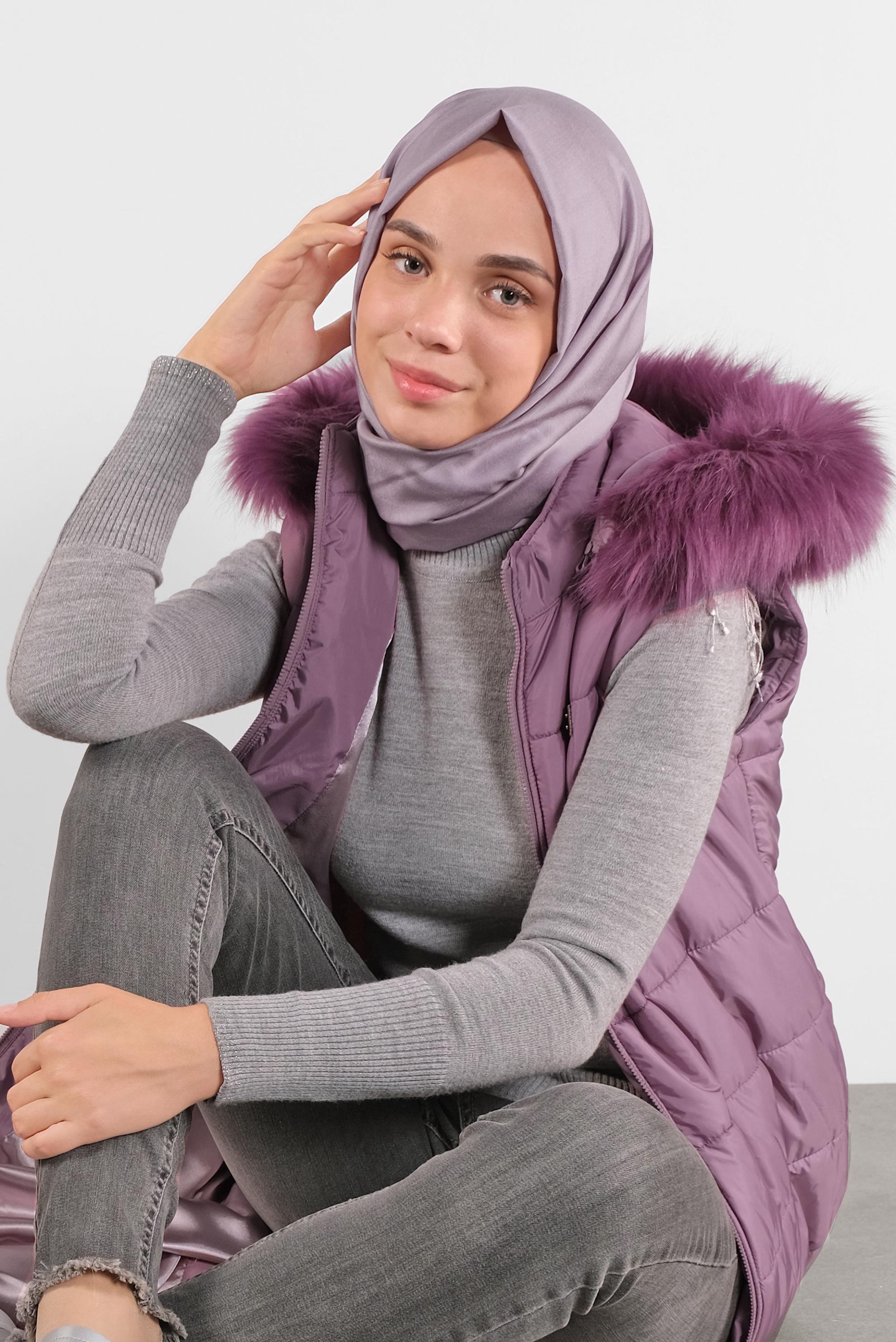 Hijab clothing PINK FAUX-FUR TRIM HOODED GILET 90120