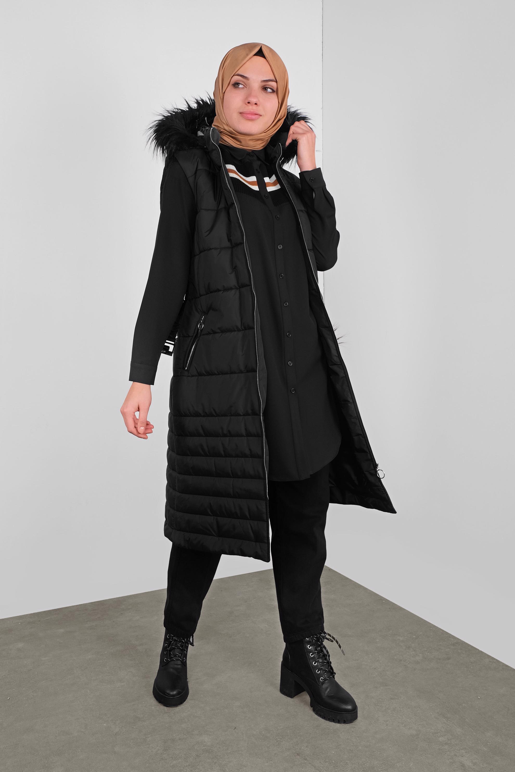 Tesettür giyim SİYAH KEMERLİ  KAPÜŞONLU ŞİŞME YELEK 90121 