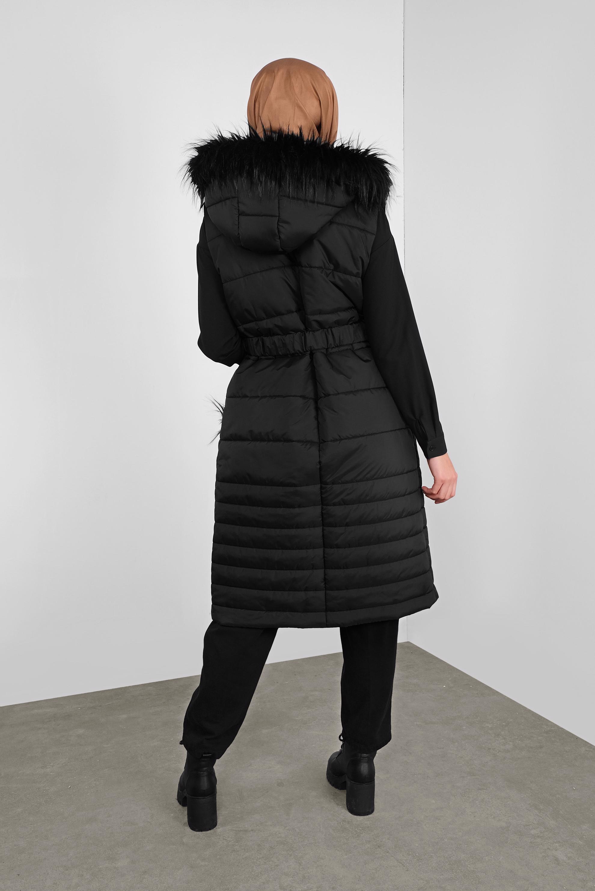 Tesettür giyim SİYAH KEMERLİ  KAPÜŞONLU ŞİŞME YELEK 90121 