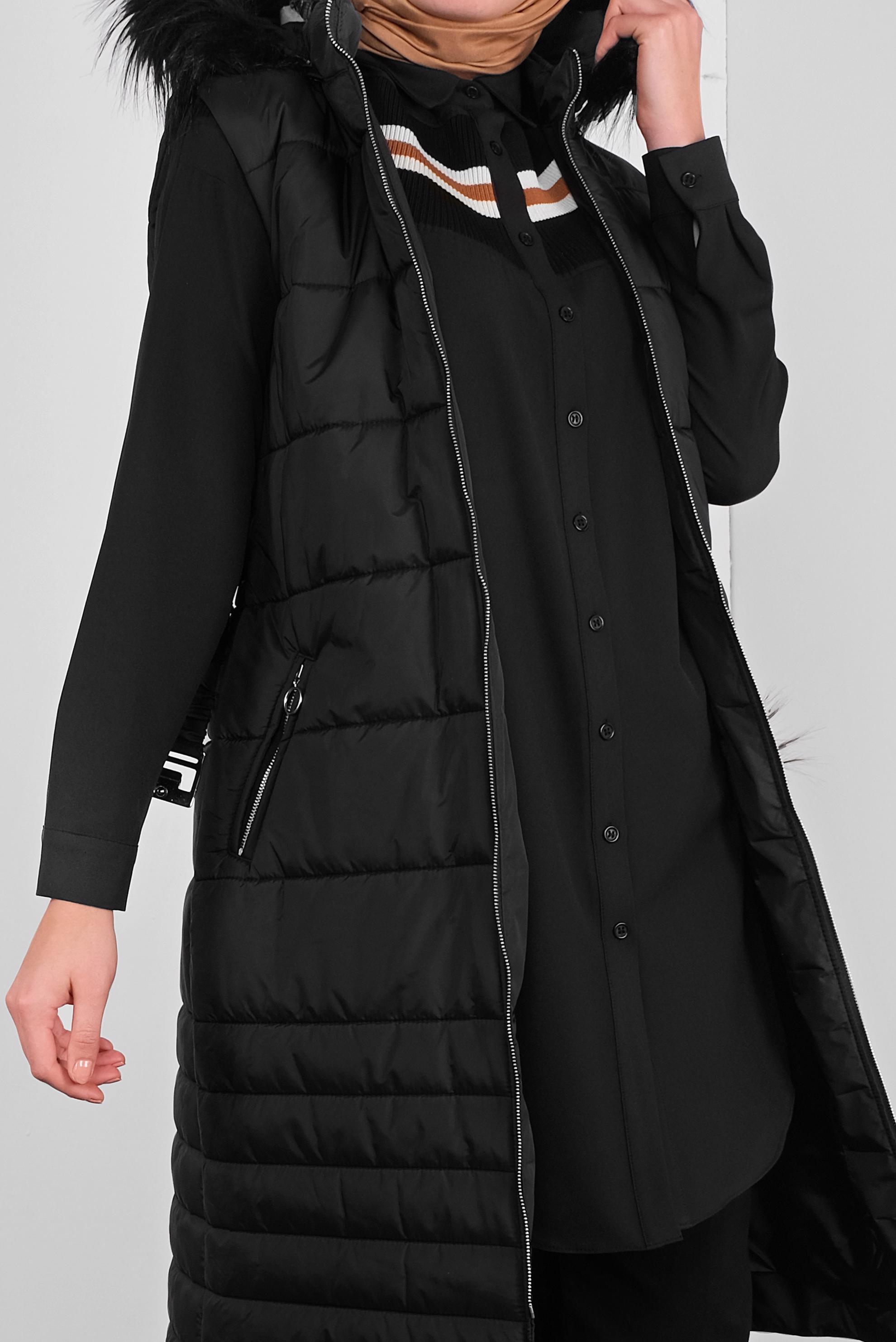 Tesettür giyim SİYAH KEMERLİ  KAPÜŞONLU ŞİŞME YELEK 90121 