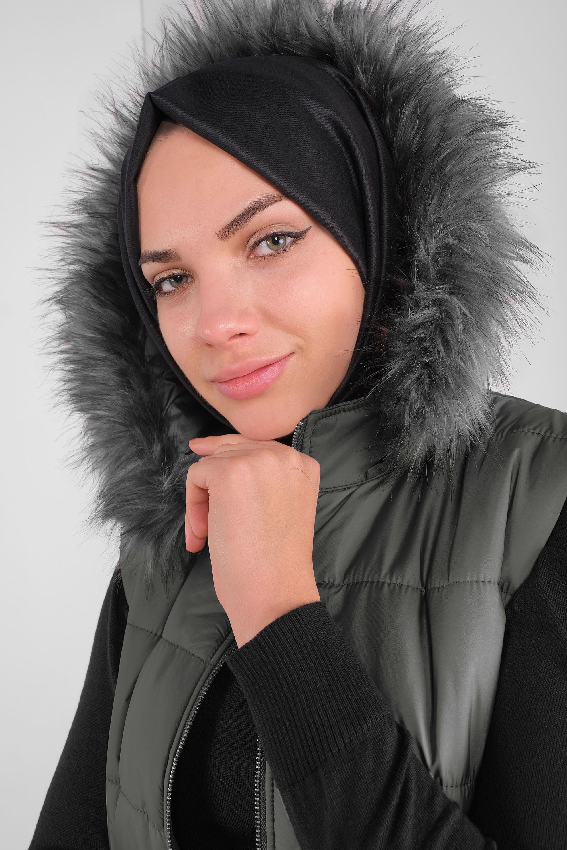 Tesettür giyim GRİ KEMERLİ  KAPÜŞONLU ŞİŞME YELEK 90121 