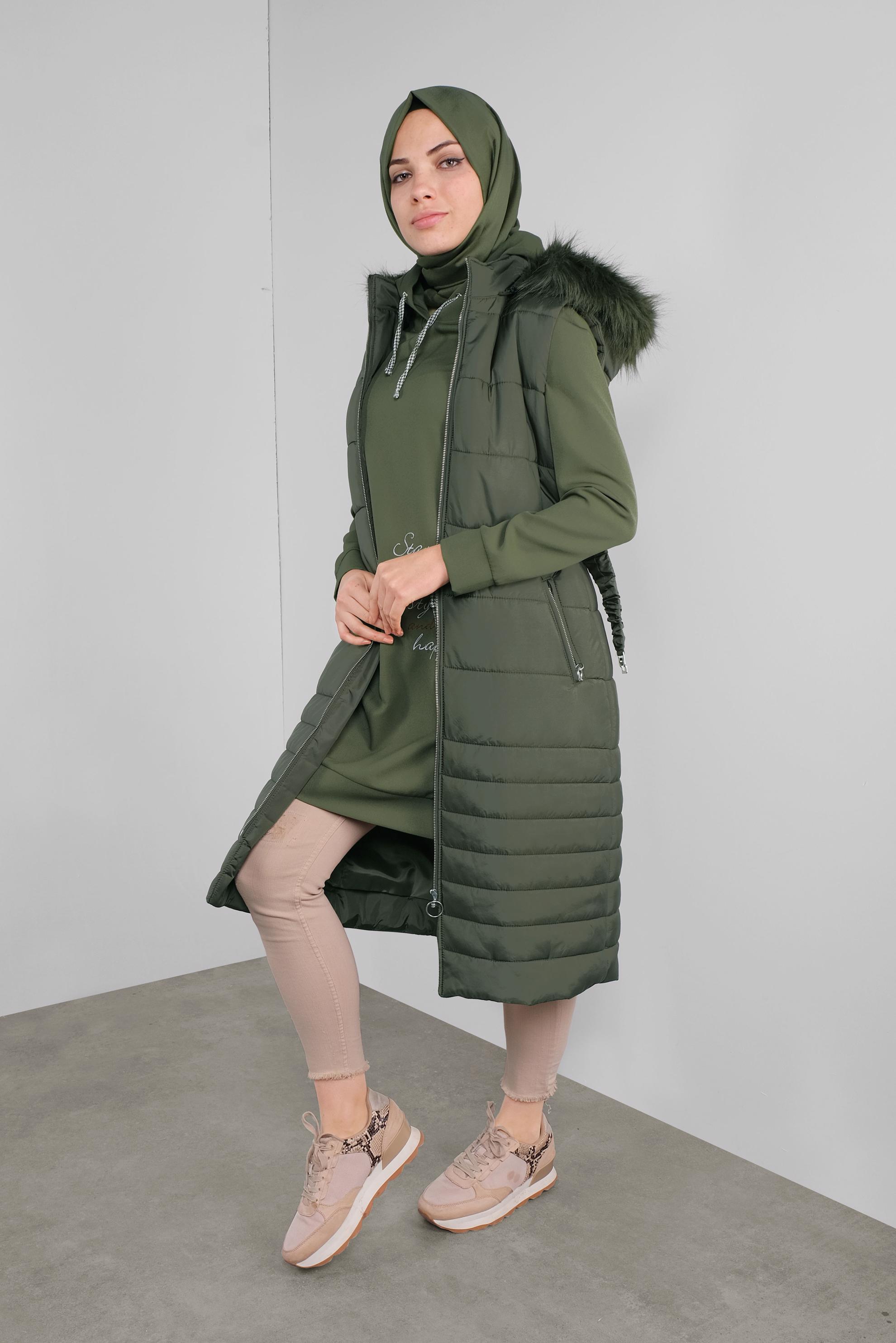 Tesettür giyim HAKİ KEMERLİ  KAPÜŞONLU ŞİŞME YELEK 90121 