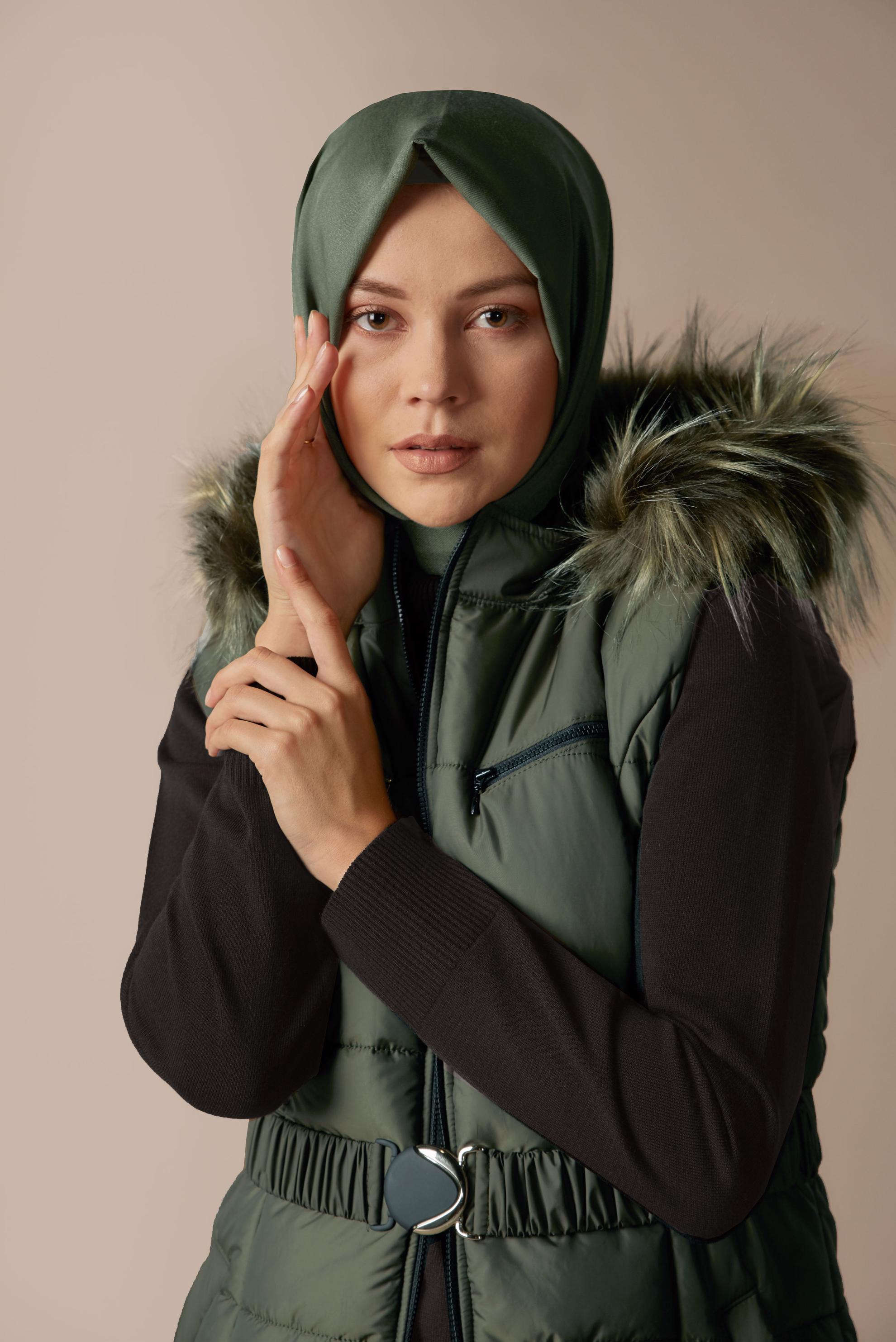 Tesettür giyim HAKİ KÜRKLÜ KEMERLİ ŞİŞME YELEK 90148 