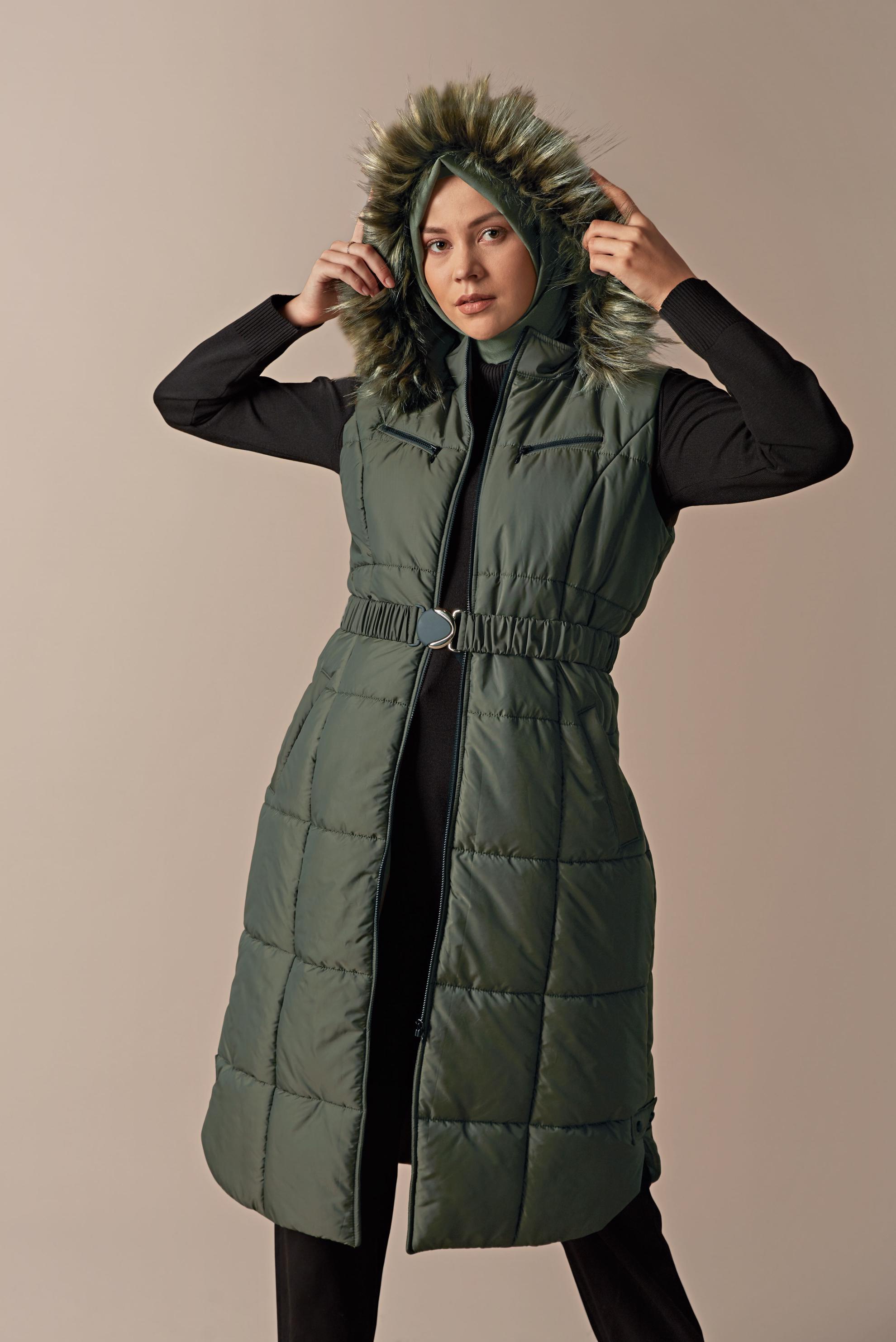 Tesettür giyim HAKİ KÜRKLÜ KEMERLİ ŞİŞME YELEK 90148 