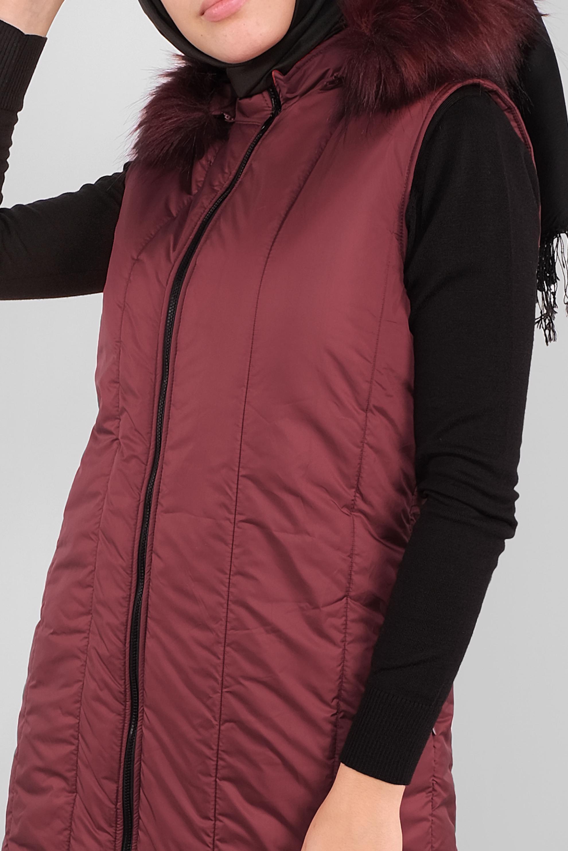 Tesettür giyim BORDO KAPÜŞONU KÜRKLÜ ŞİŞME YELEK 90159 