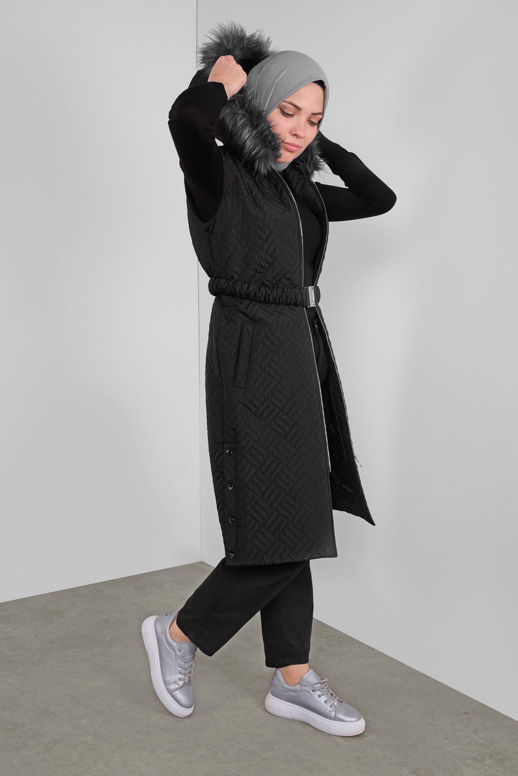 Tesettür giyim SİYAH KAPÜŞONU KÜRKLÜ KAPİTONE YELEK  90171 