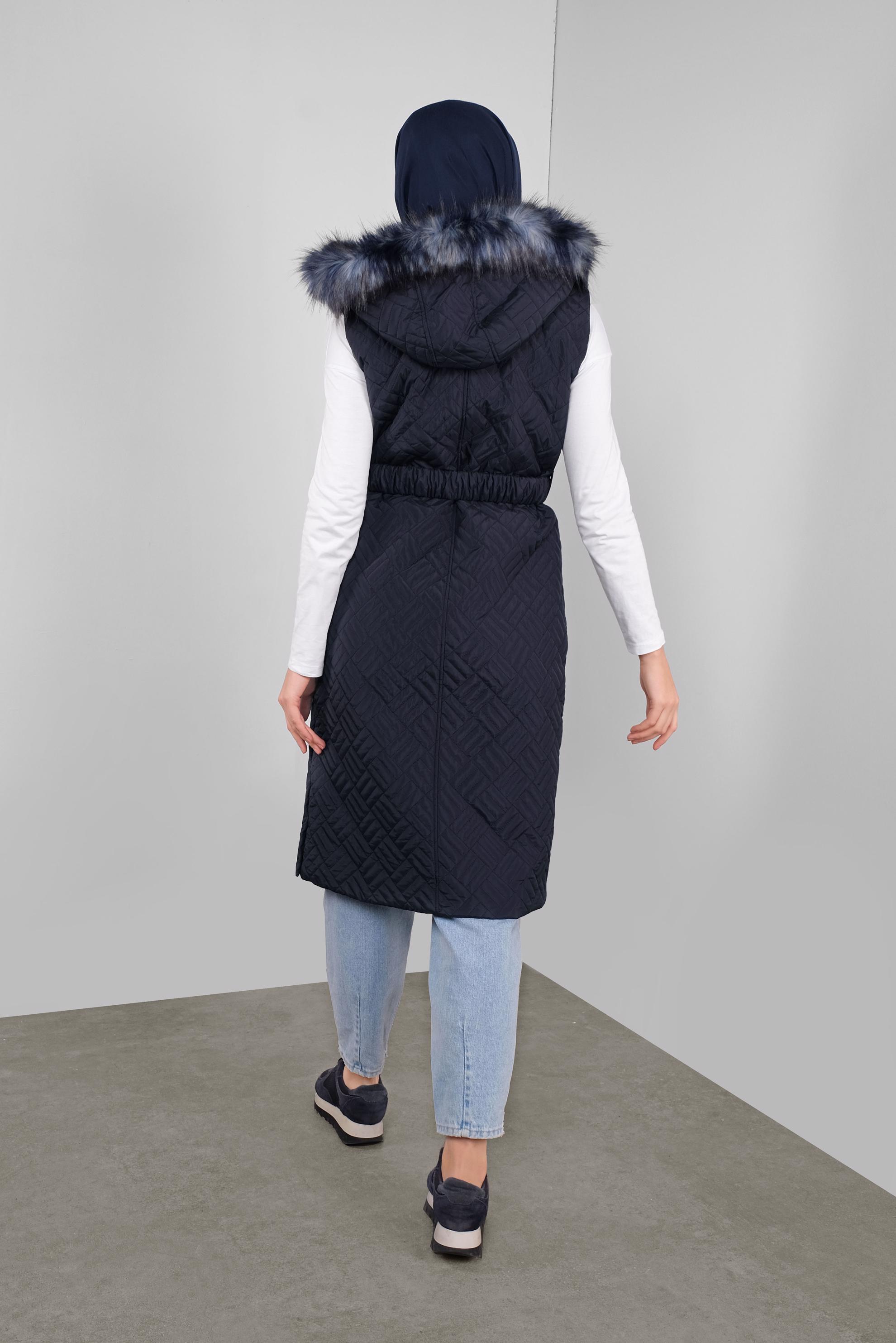 Tesettür giyim LACİVERT KAPÜŞONU KÜRKLÜ KAPİTONE YELEK  90171 