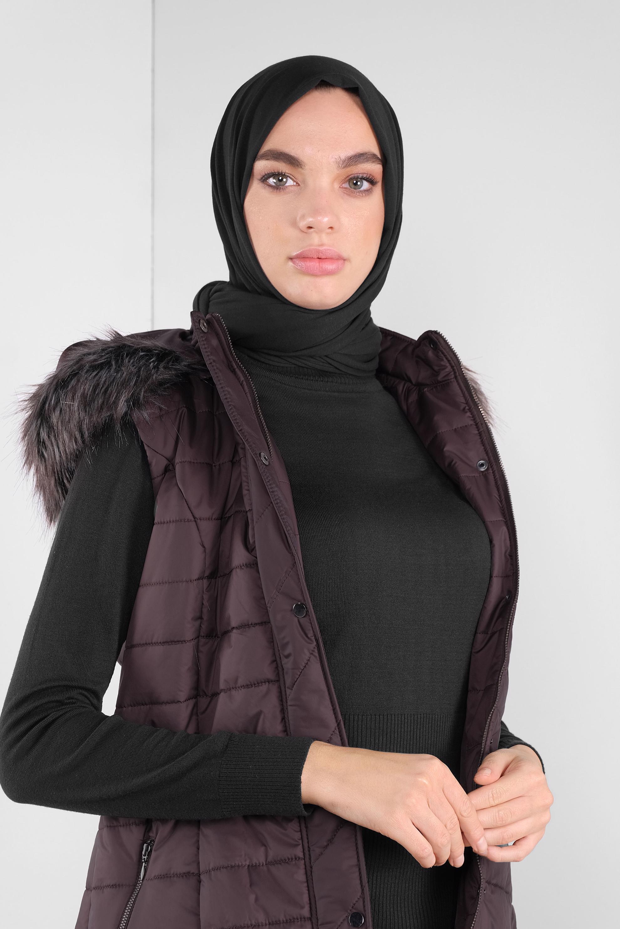 Tesettür giyim MÜRDÜM KÜRKLÜ KAPÜŞONLU KAPİTONE YELEK 90177 