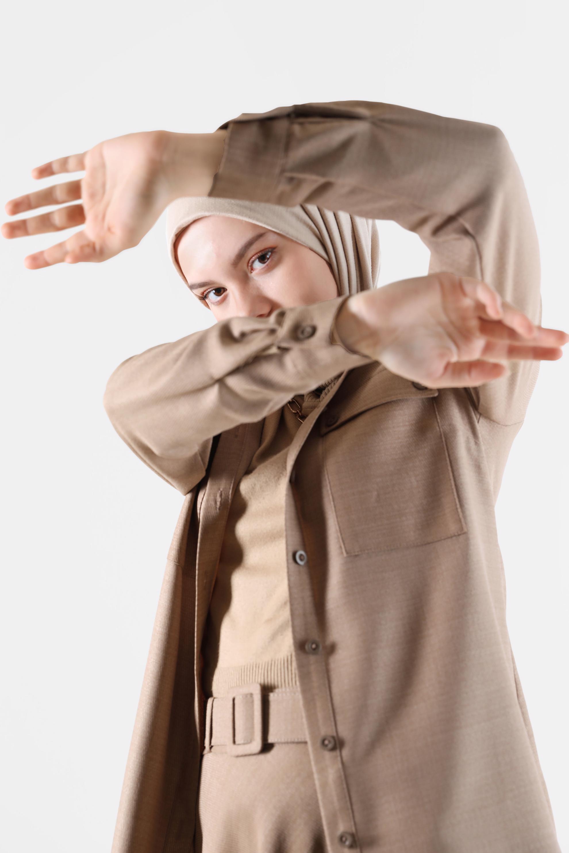 Tesettür giyim KAHVE DÜĞMELİ CEP DETAYLI İKİLİ ETEKLİ TAKIM 42165 