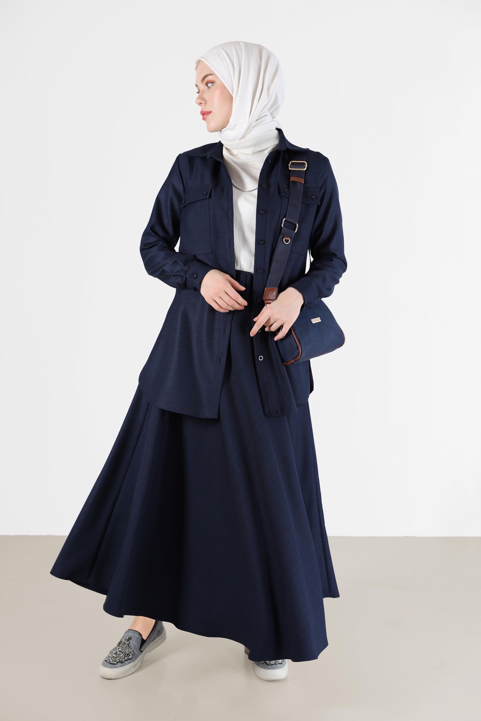 Tesettür giyim LACİVERT DÜĞMELİ CEP DETAYLI İKİLİ ETEKLİ TAKIM 42165 
