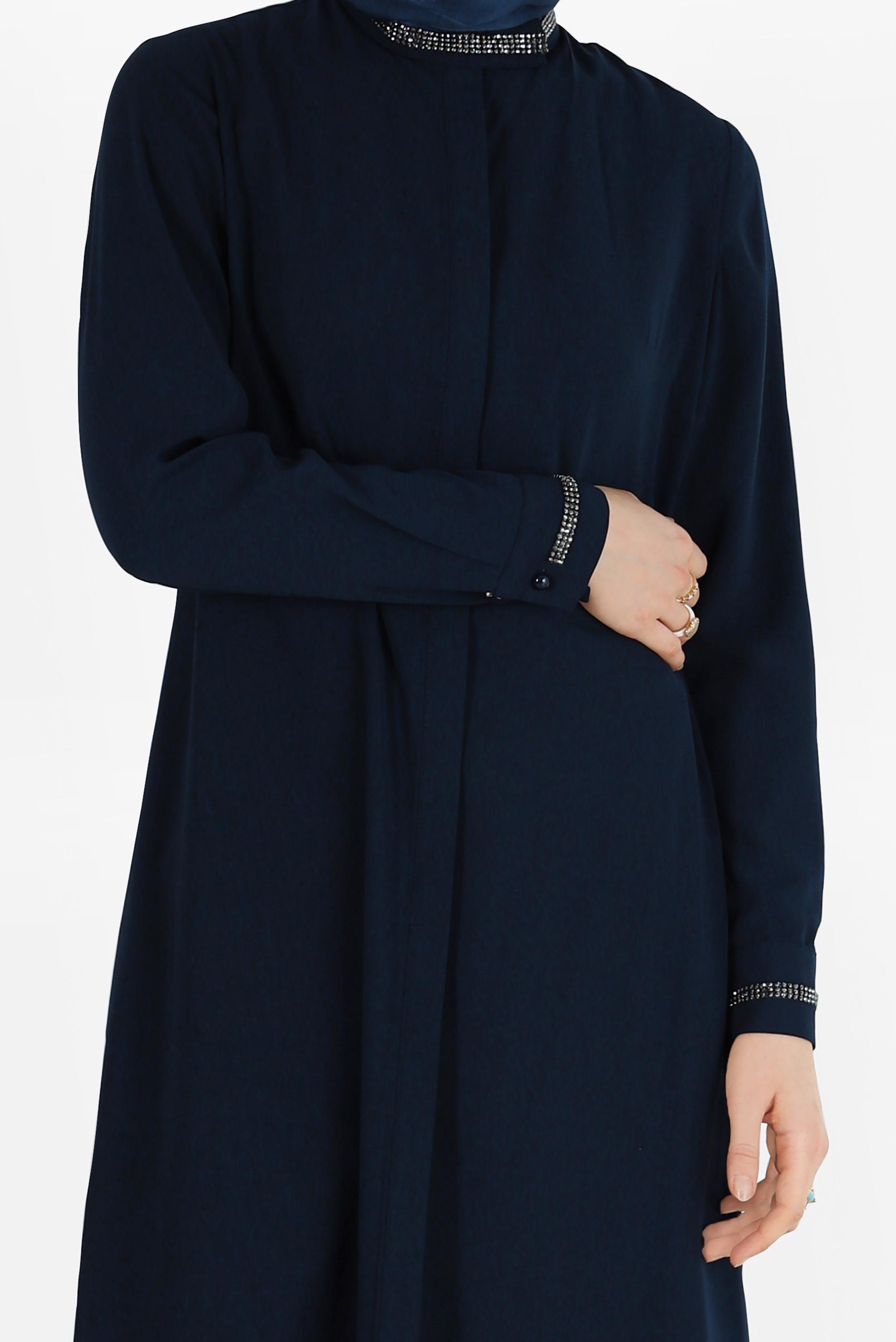 Tesettür giyim LACİVERT MANŞETİ VE YAKASI TAŞLI TUNİK 4913
