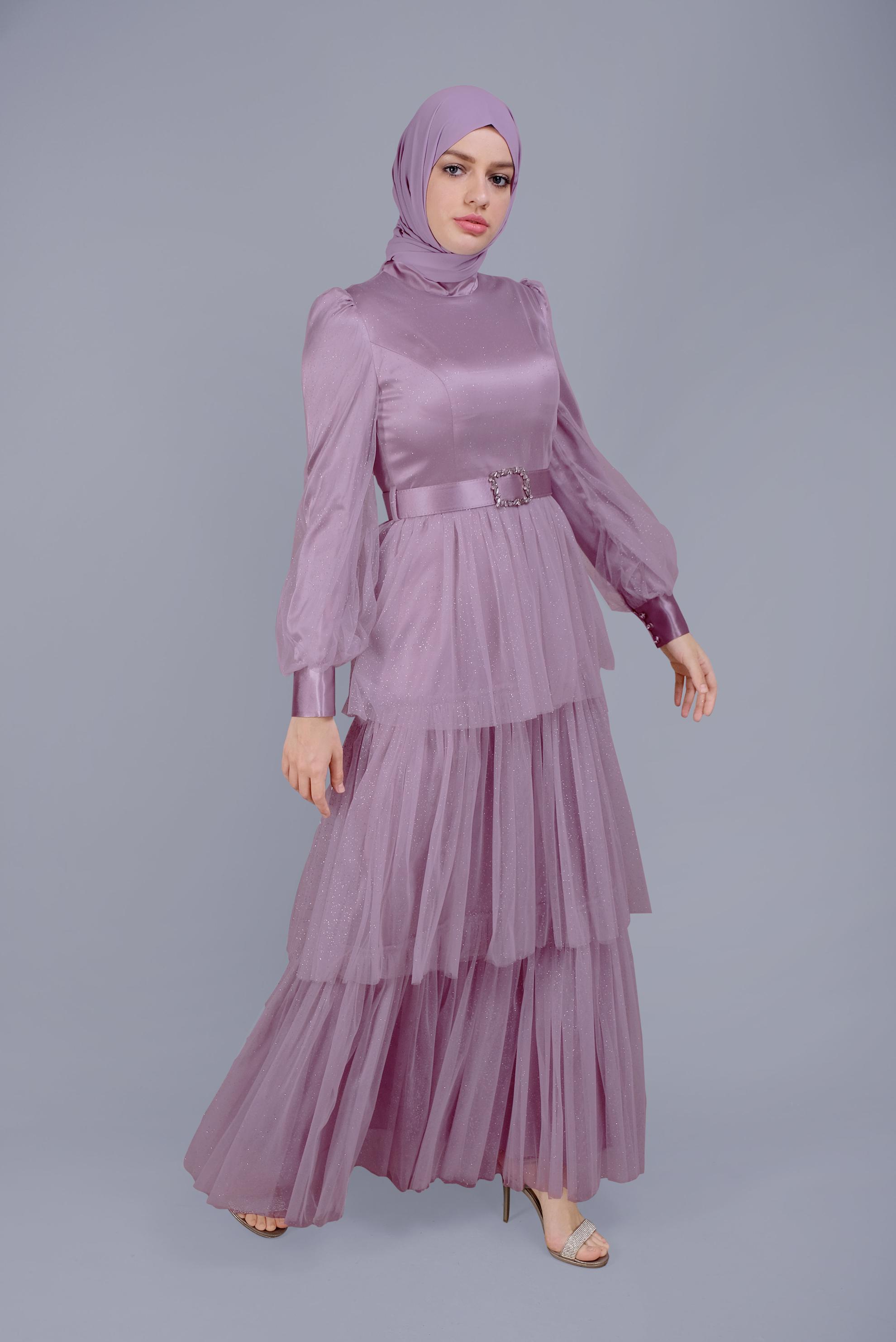 Tesettür giyim PUDRA BELİ KEMERLİ TÜL DETAYLI PARLAK ELBİSE 50024