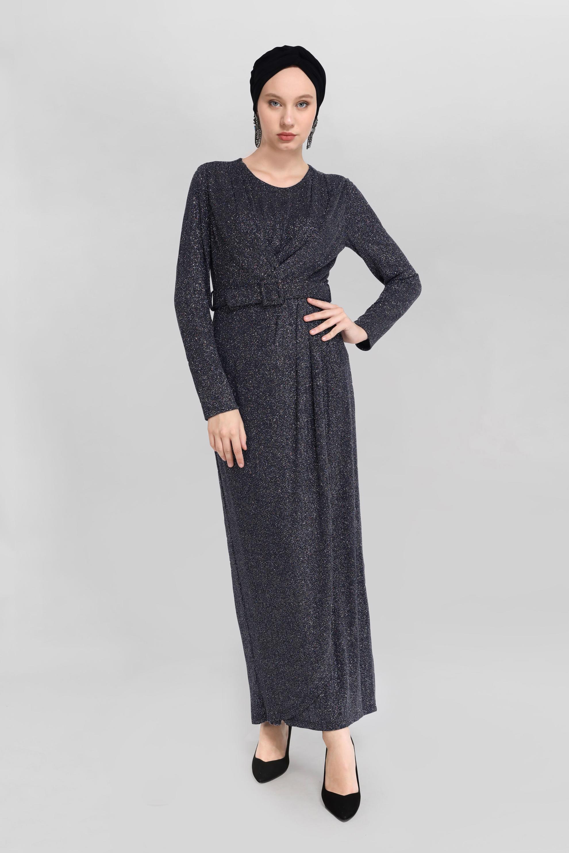 Tesettür giyim LACİVERT KUŞAK DETAYLI SİMLİ ABİYE ELBİSE 50043 