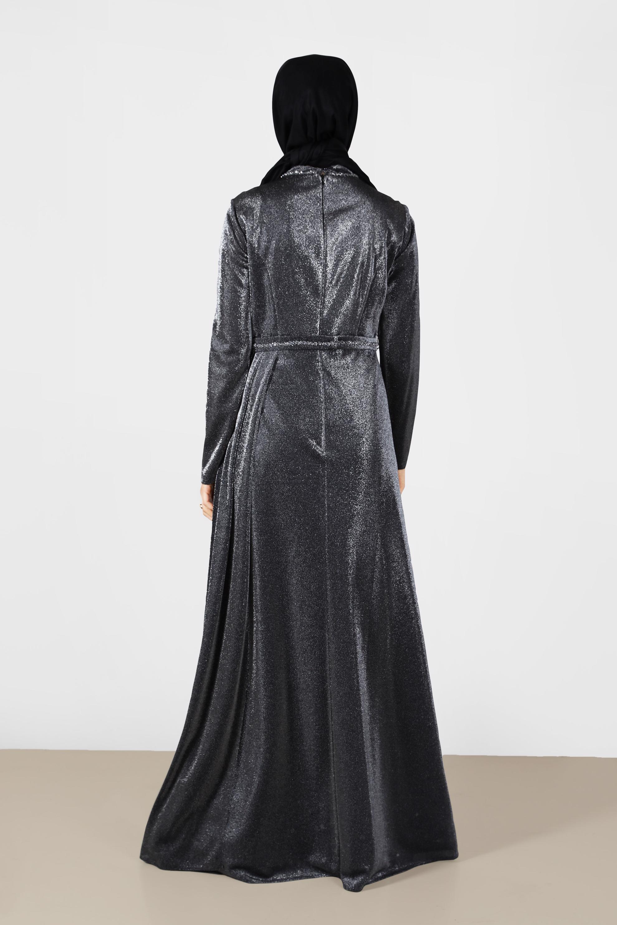 Tesettür giyim SİYAH PİLE DETAYLI SİMLİ ABİYE ELBİSE 5572