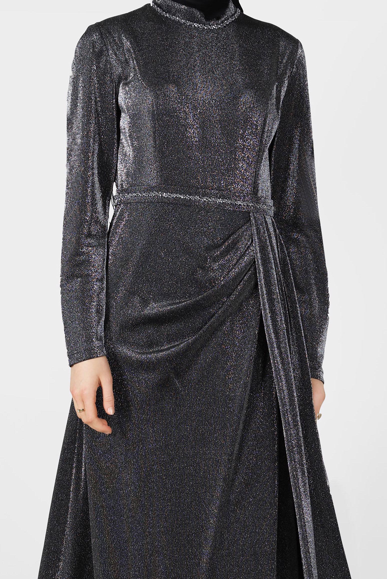 Tesettür giyim SİYAH PİLE DETAYLI SİMLİ ABİYE ELBİSE 5572