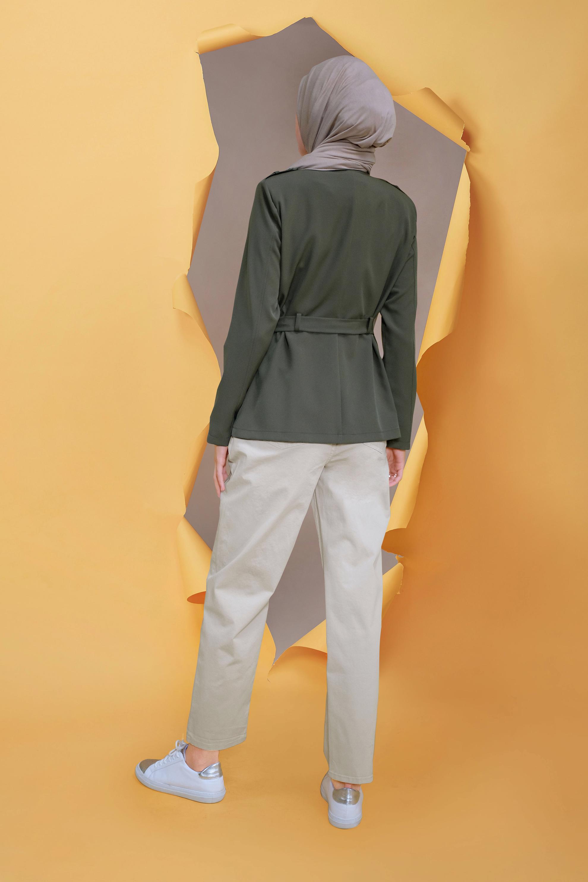 Tesettür giyim HAKİ YUVARLAK YAKA KUŞAKLI CEKET 40762	