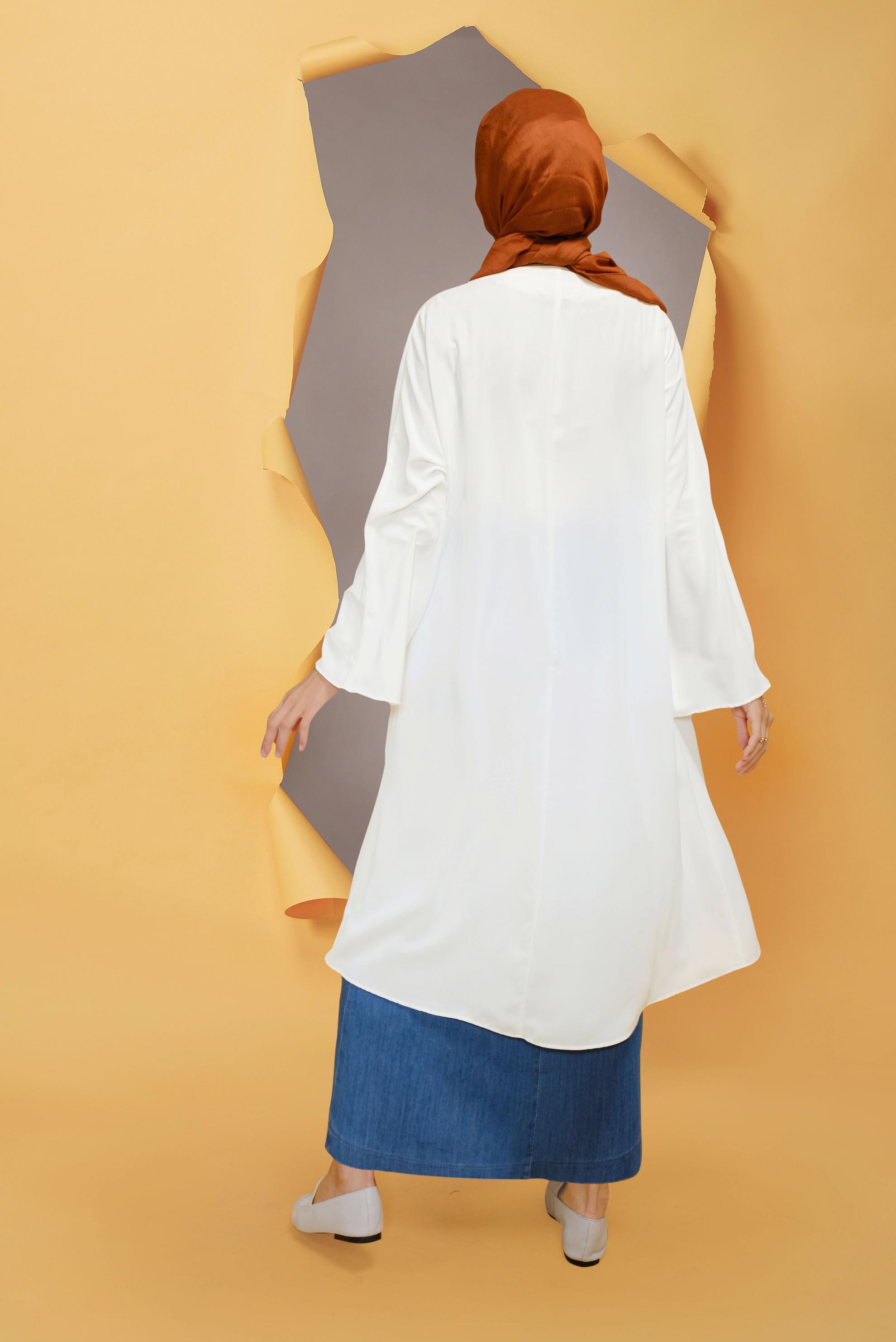 Tesettür giyim BEJ TAŞ VE ÇİÇEK BASKILI ASİMETRİK KESİM CEKET 40853 