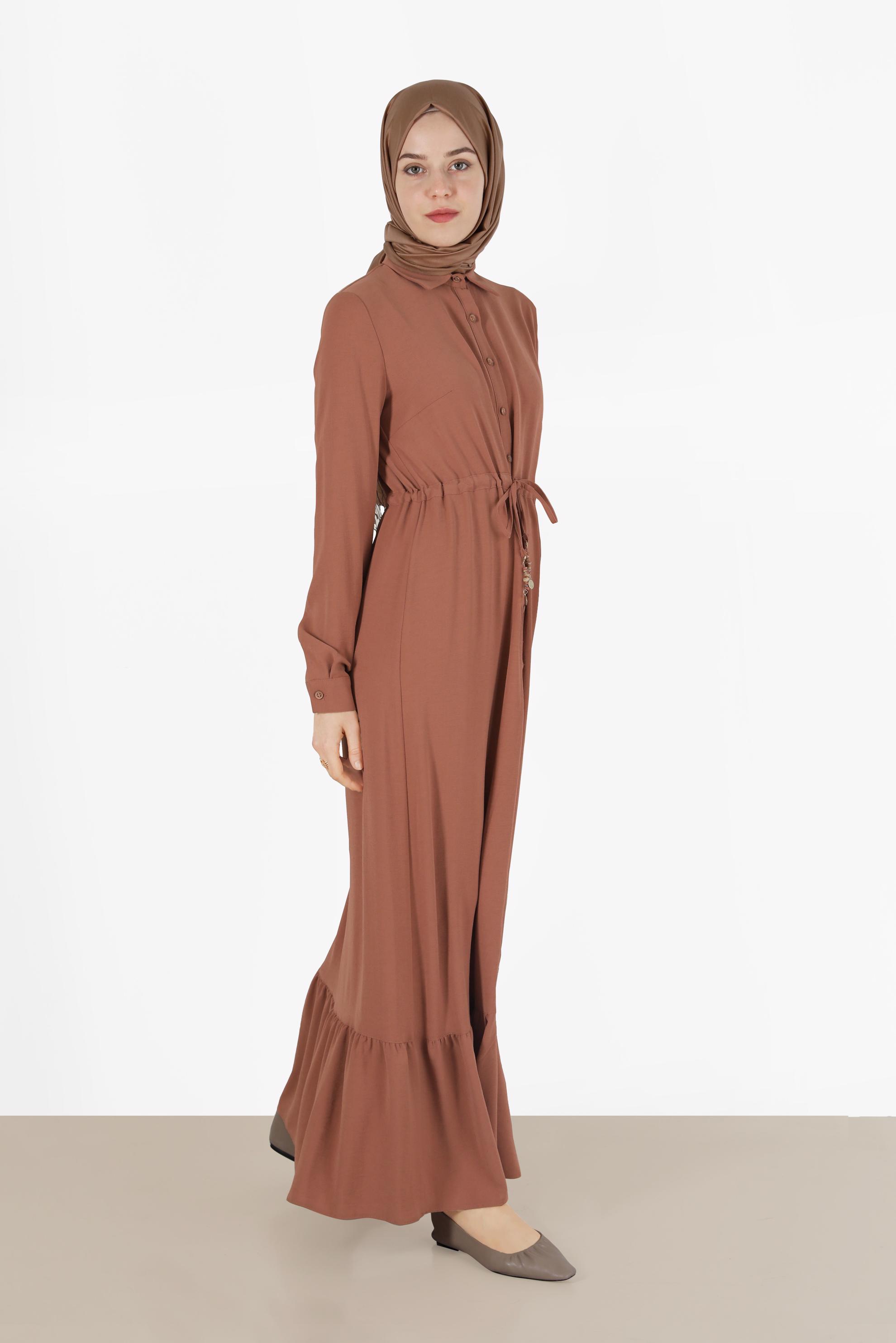 Tesettür giyim TABA BELİ BÜZGÜLÜ DÜĞMELİ KETEN ELBİSE 40523